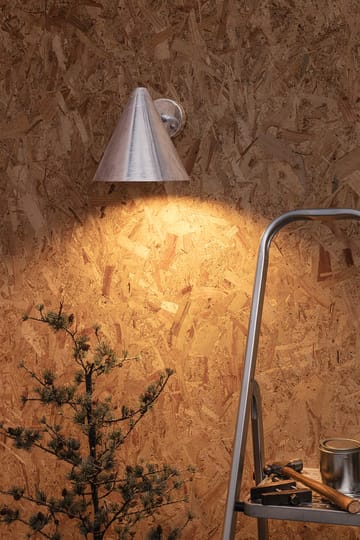 Lámpara de pared Tratten - Acero galvanizado en caliente - Örsjö Belysning
