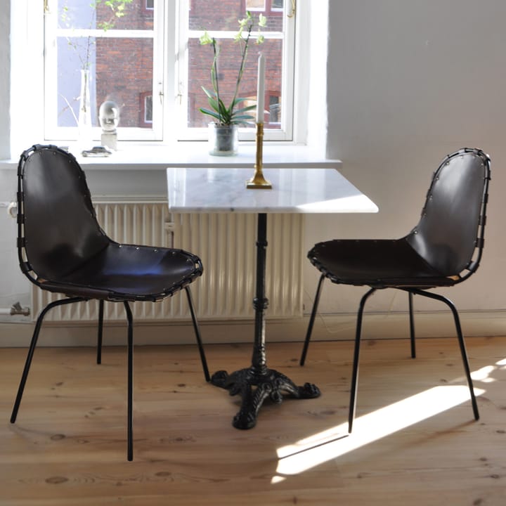 Silla Stretch, cuero coñac, estructura negra OX Denmarq
