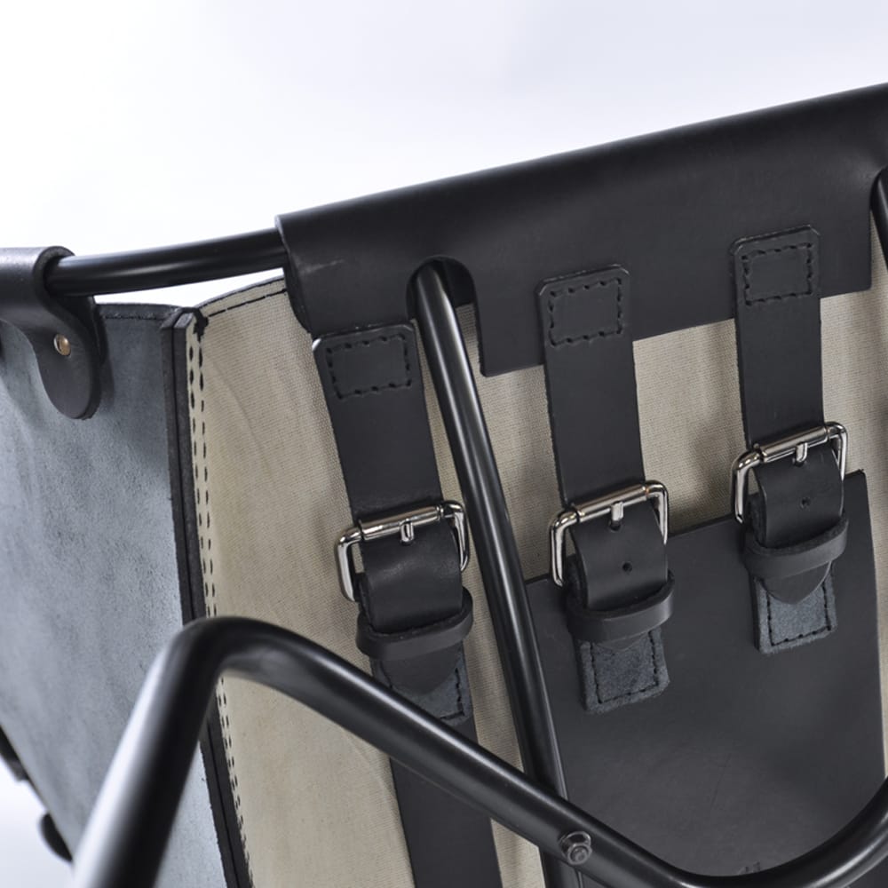 Silla Stretch, cuero coñac, estructura negra OX Denmarq