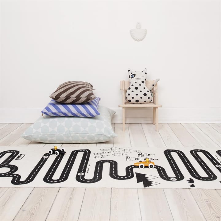 Alfombra infantil Adventure, beige-negro, 70x180 cm OYOY
