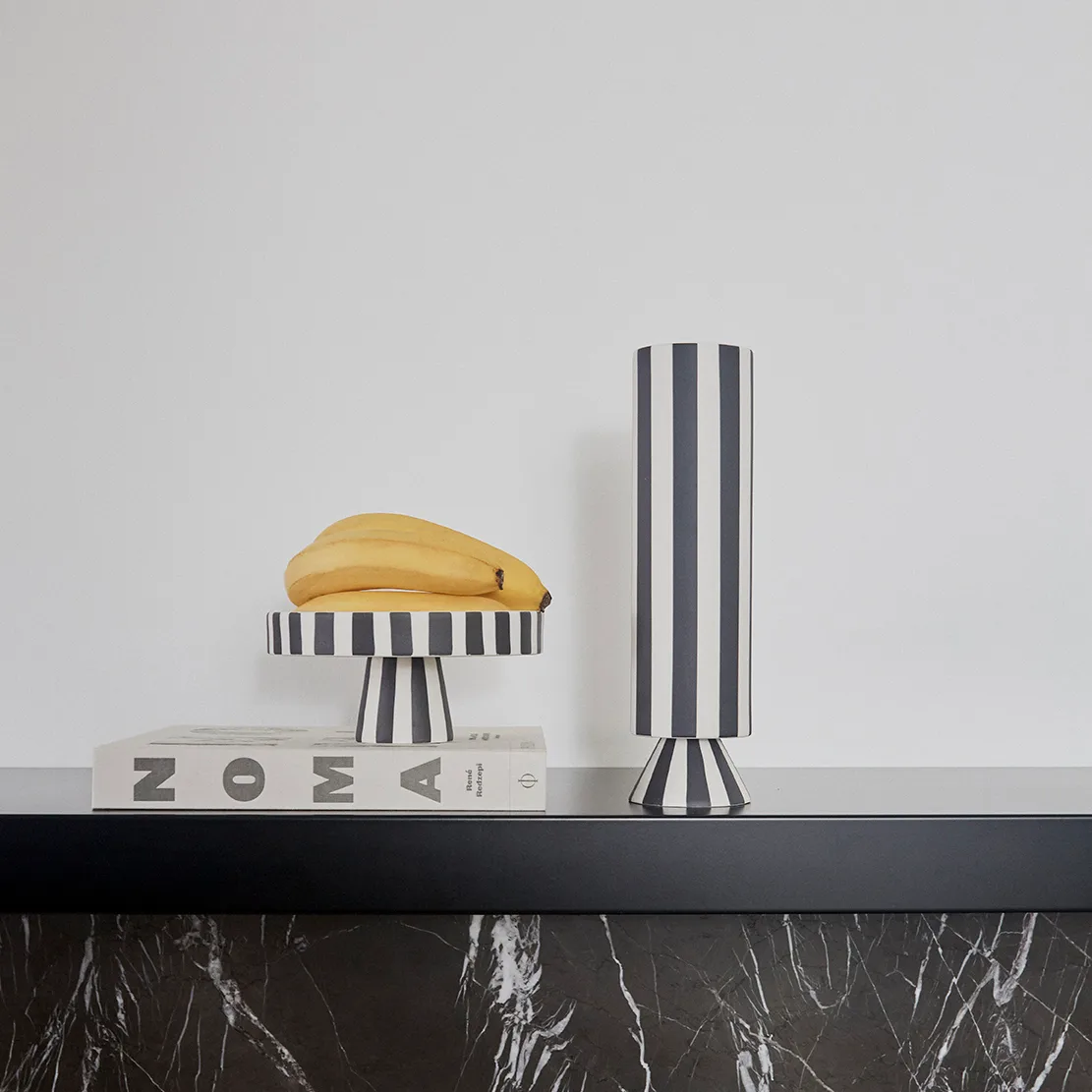 Fuente de servir Toppu Ø20 cm, negro-blanco OYOY