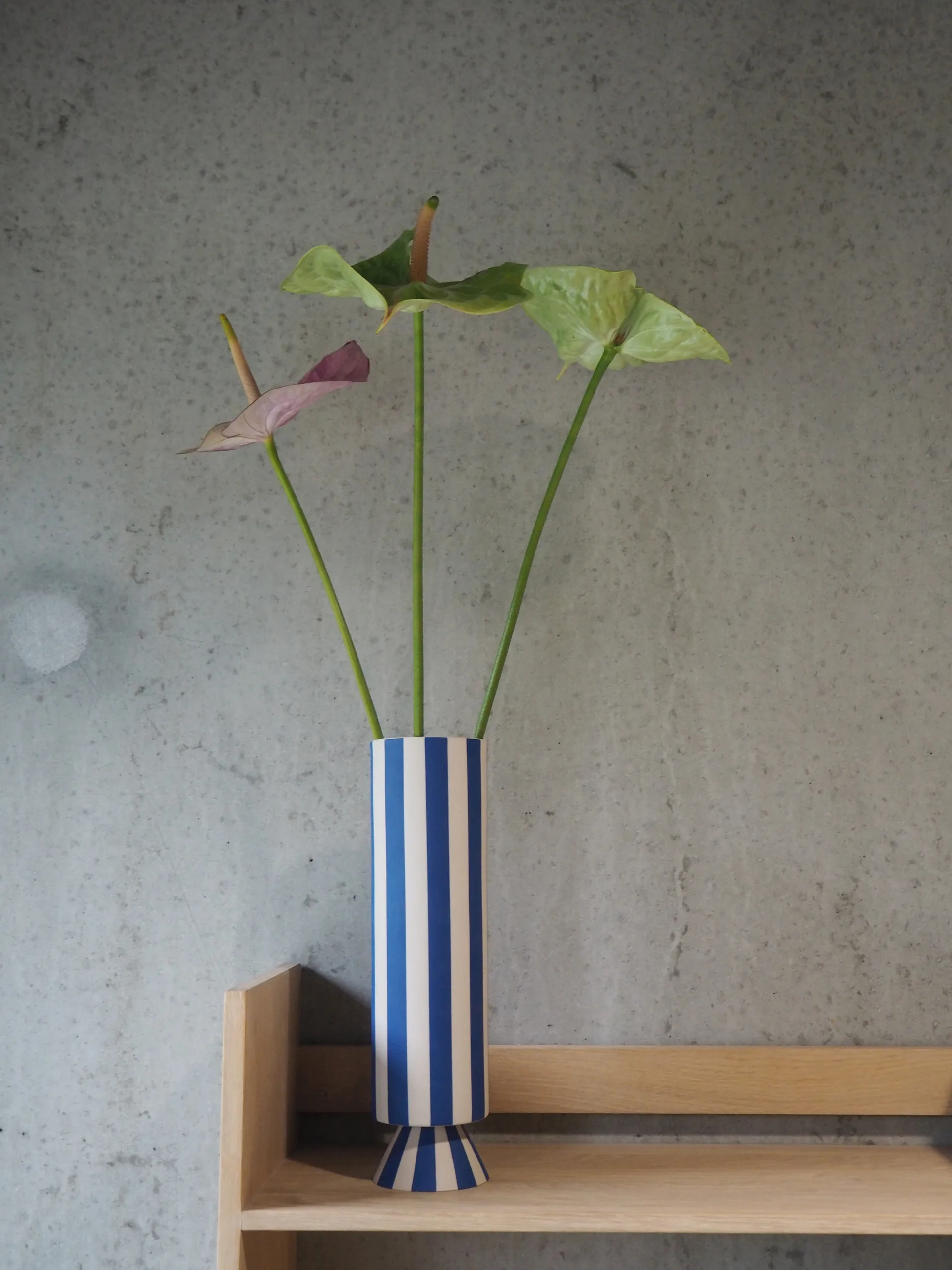 Jarrón Toppu 31 cm, Optic blue OYOY