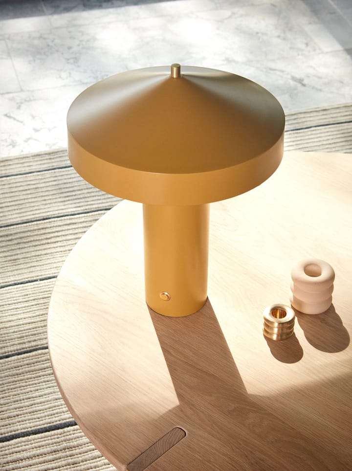Lámpara de mesa Hatto, Saffron OYOY