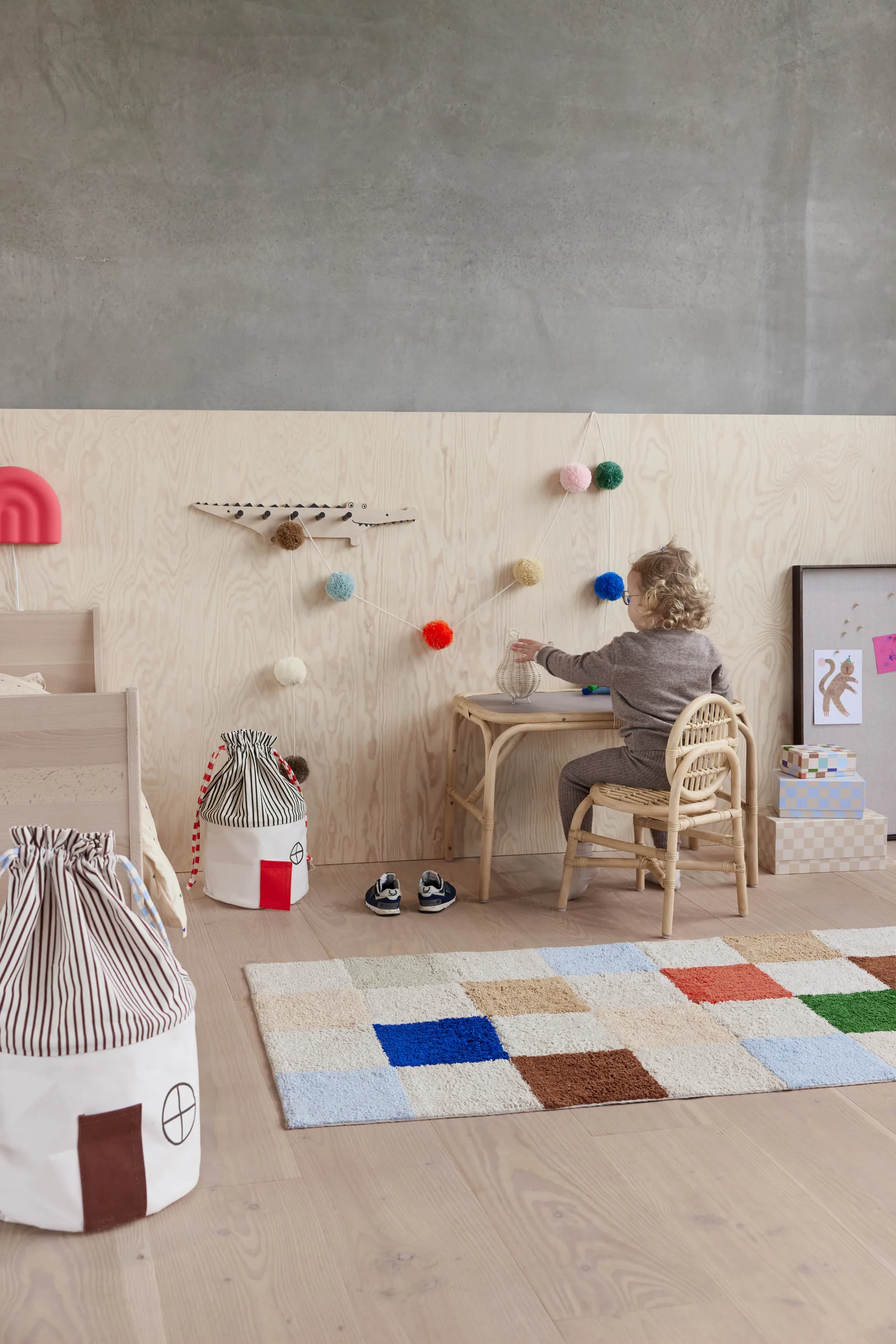 Lámpara de noche Pear, Nature OYOY