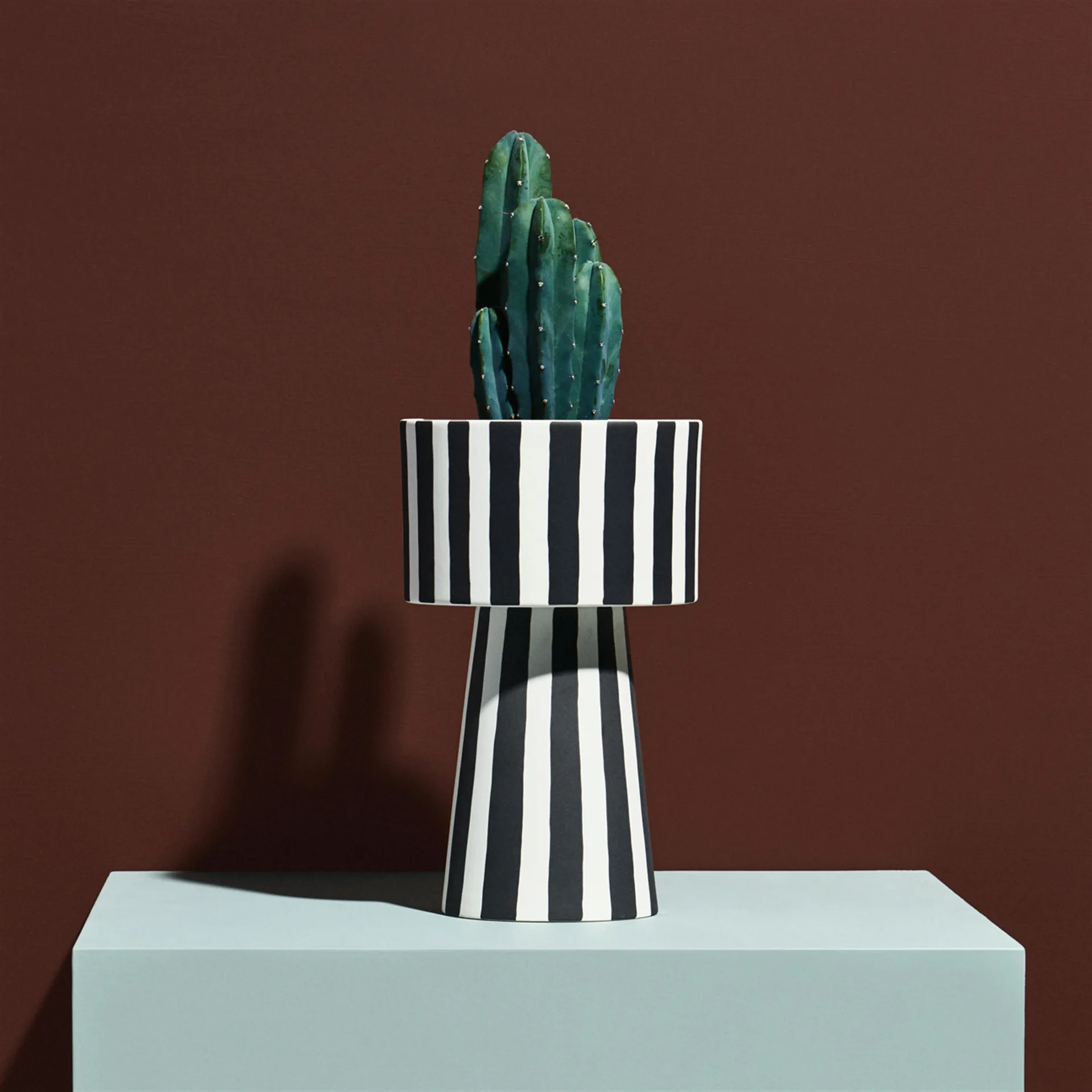 Maceta Toppu Ø15 cm, negro-blanco OYOY