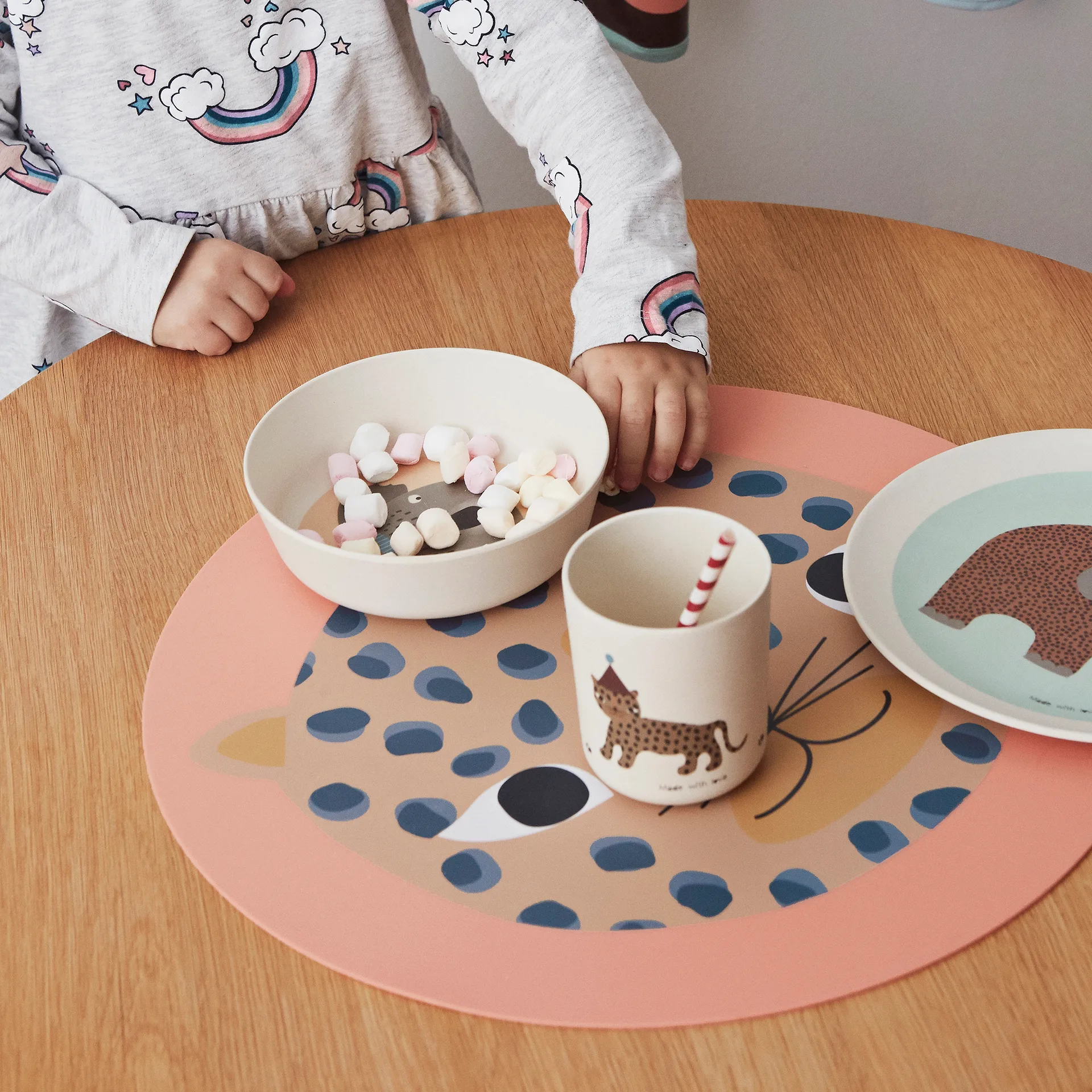 Mantel individual Snow leopard, Coral OYOY