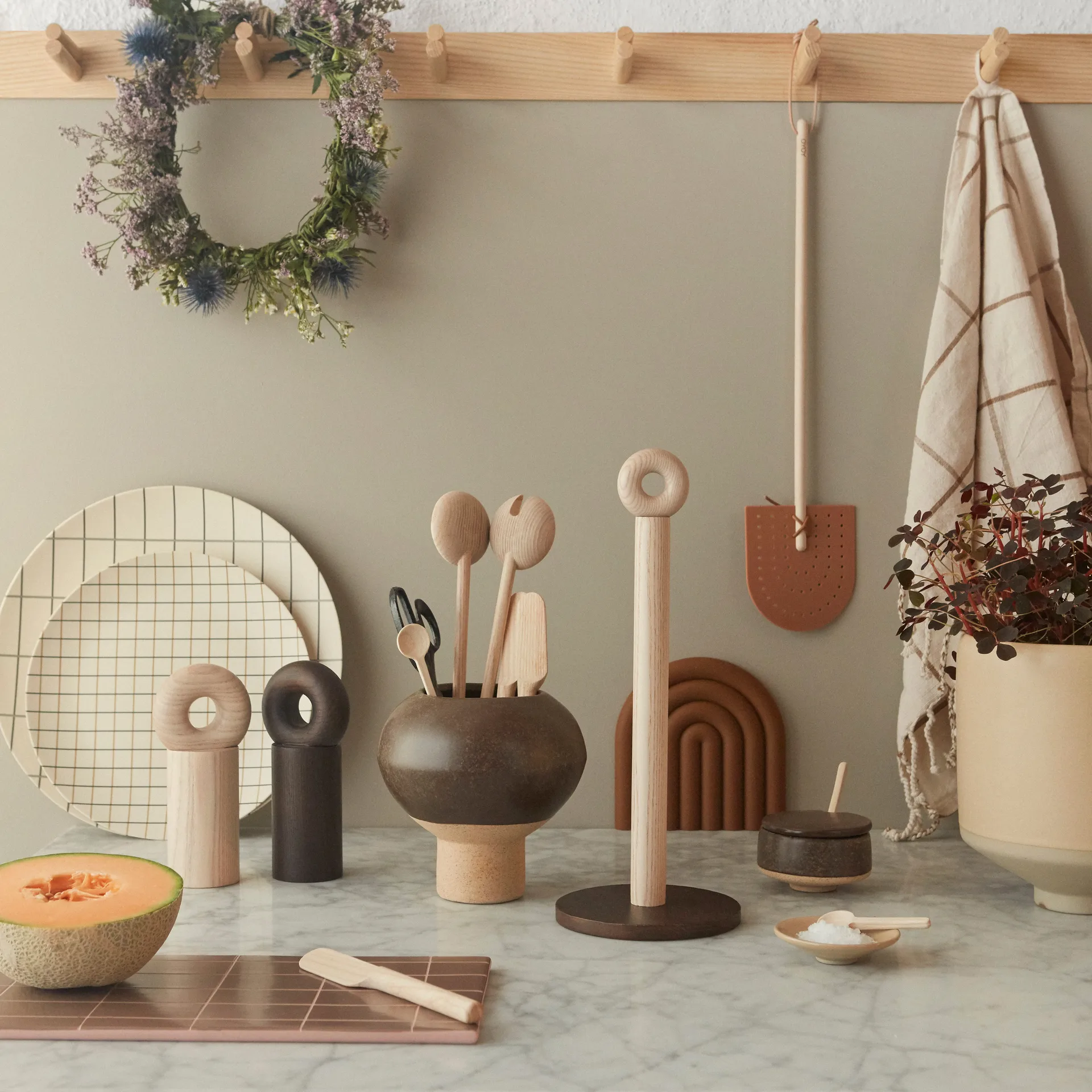 Molinillo de especias Hoop, Dark OYOY