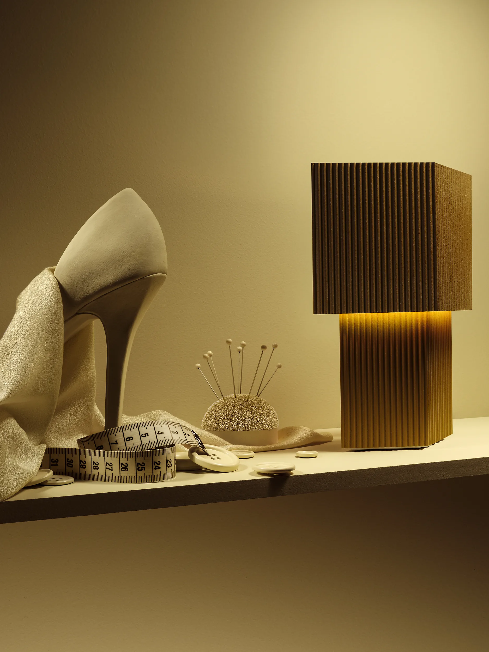 Lámpara de mesa portable Romb Mini 19 cm, Cumin Pholc