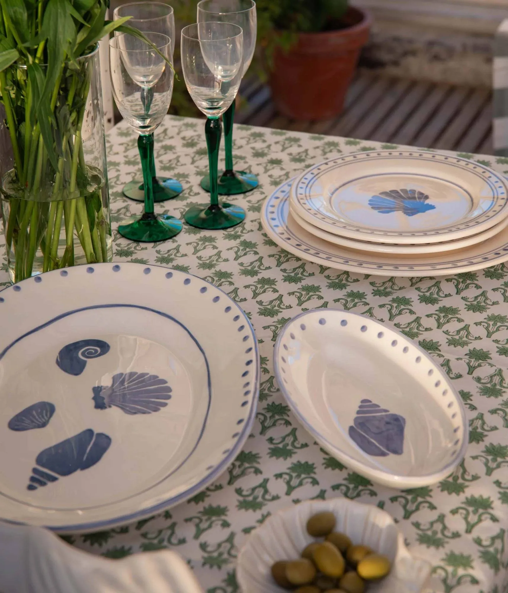 Lily mantel de mesa, Green, 350x150 cm Pick a Poppy