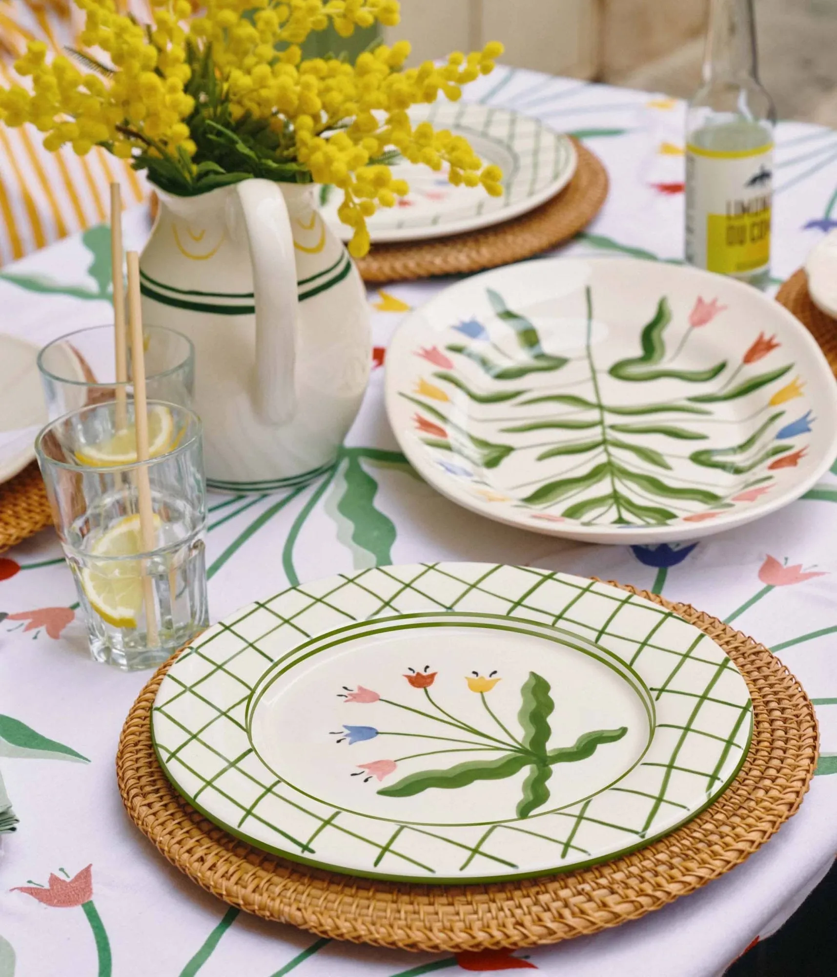 Madelen Möllard Tulip plato, verde, 28 cm Pick a Poppy