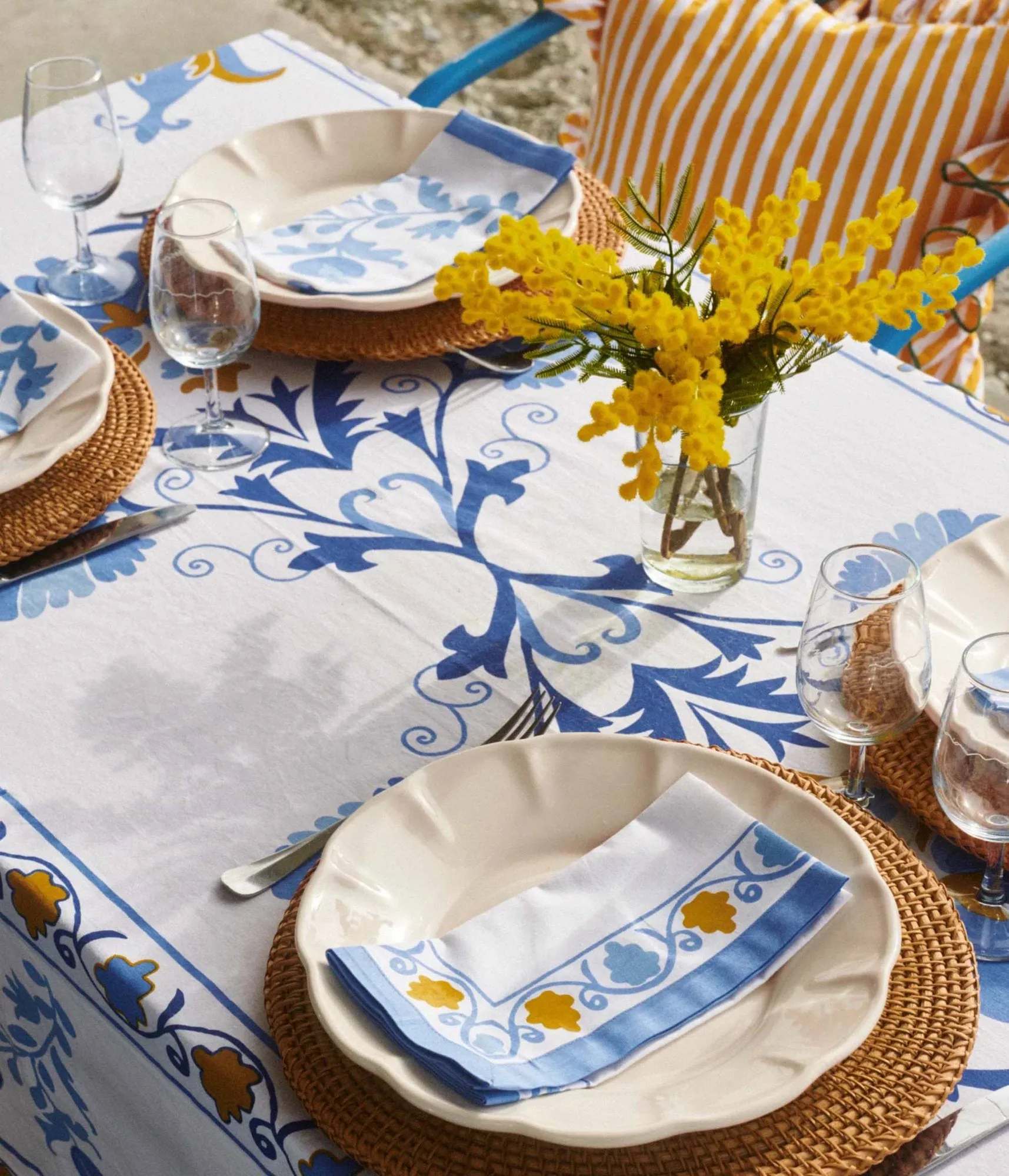 Suzani mantel de mesa, Blue, 350x150 cm Pick a Poppy