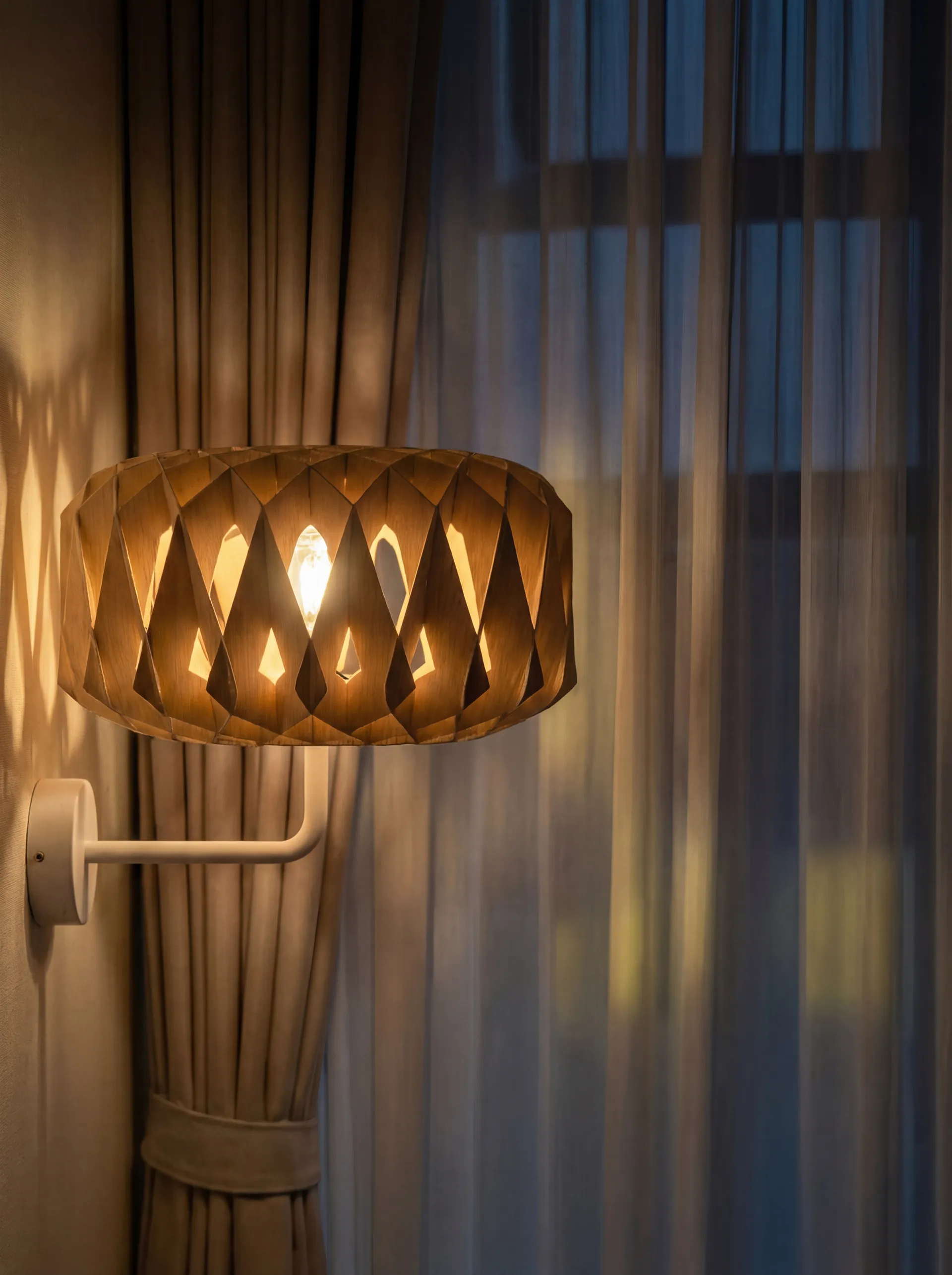 Aplique de pared Signature 25, Abedul, Ø28 × 15,5 cm Pilke