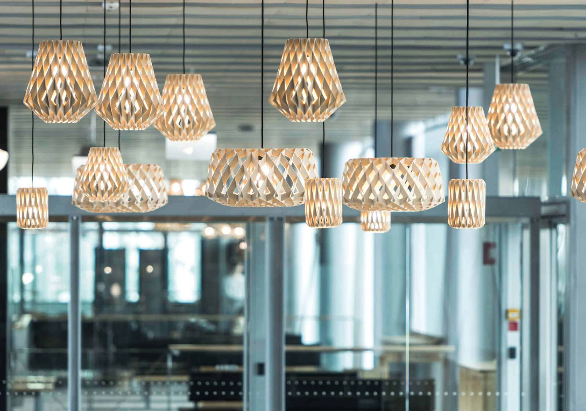 Lámpara colgante Pilke Signature Ø28 cm, Abedul Pilke