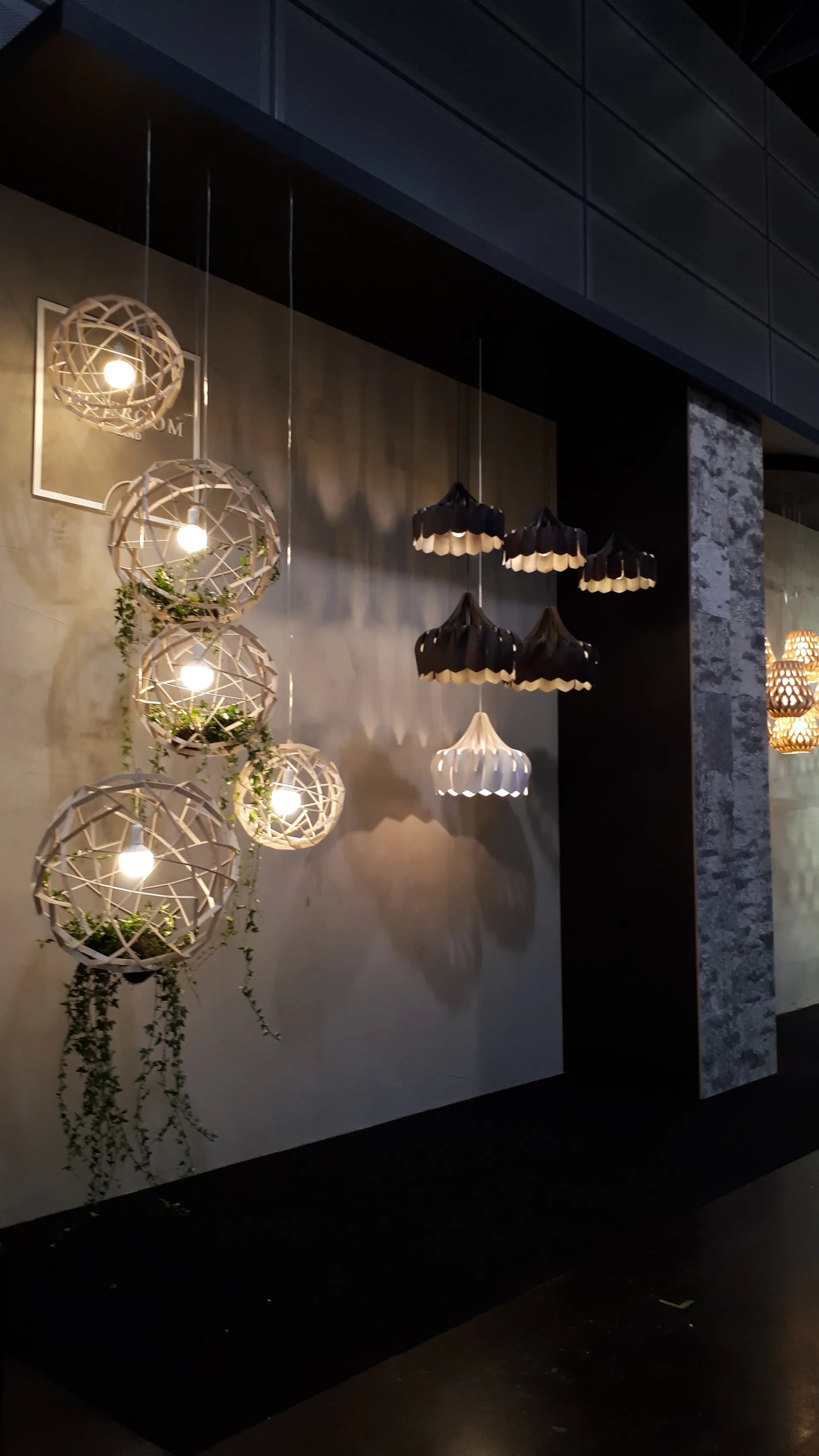 Lámpara colgante Pioni S Ø38 cm, negro Pilke