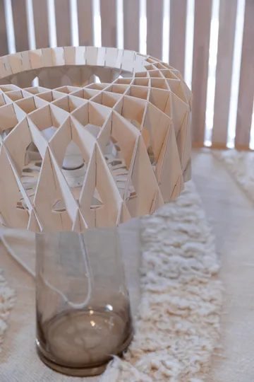 Lámpara de mesa Signature 35 - Amber-abedul, Ø36,5 x 53 cm - Pilke