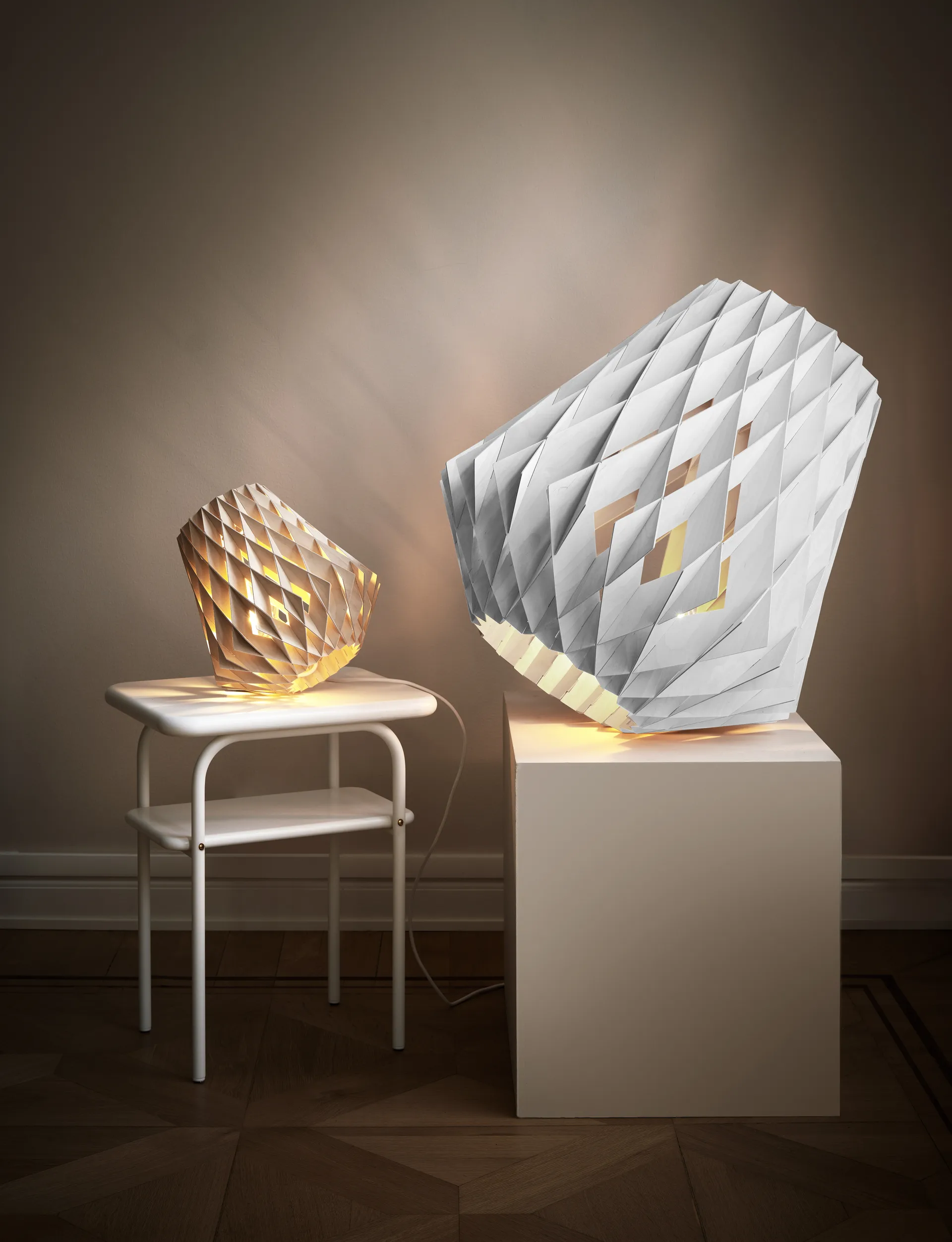 Lámpara de pie Pilke Signature Ø64 cm, Blanco Pilke