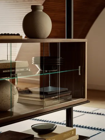 Vitrina Pira  - Nogal–cristal transparente, 90x31 cm, 4 puertas - Pira