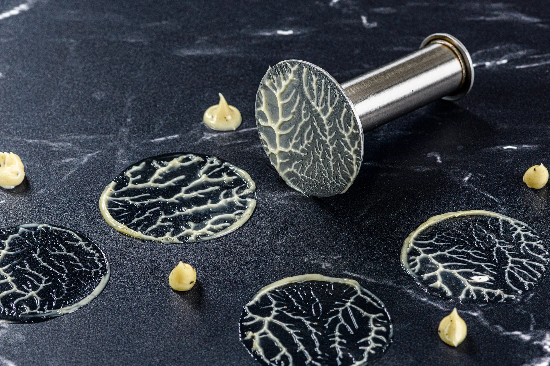 Moldes para decoración Plate-it 4 piezas, Acero Plate It