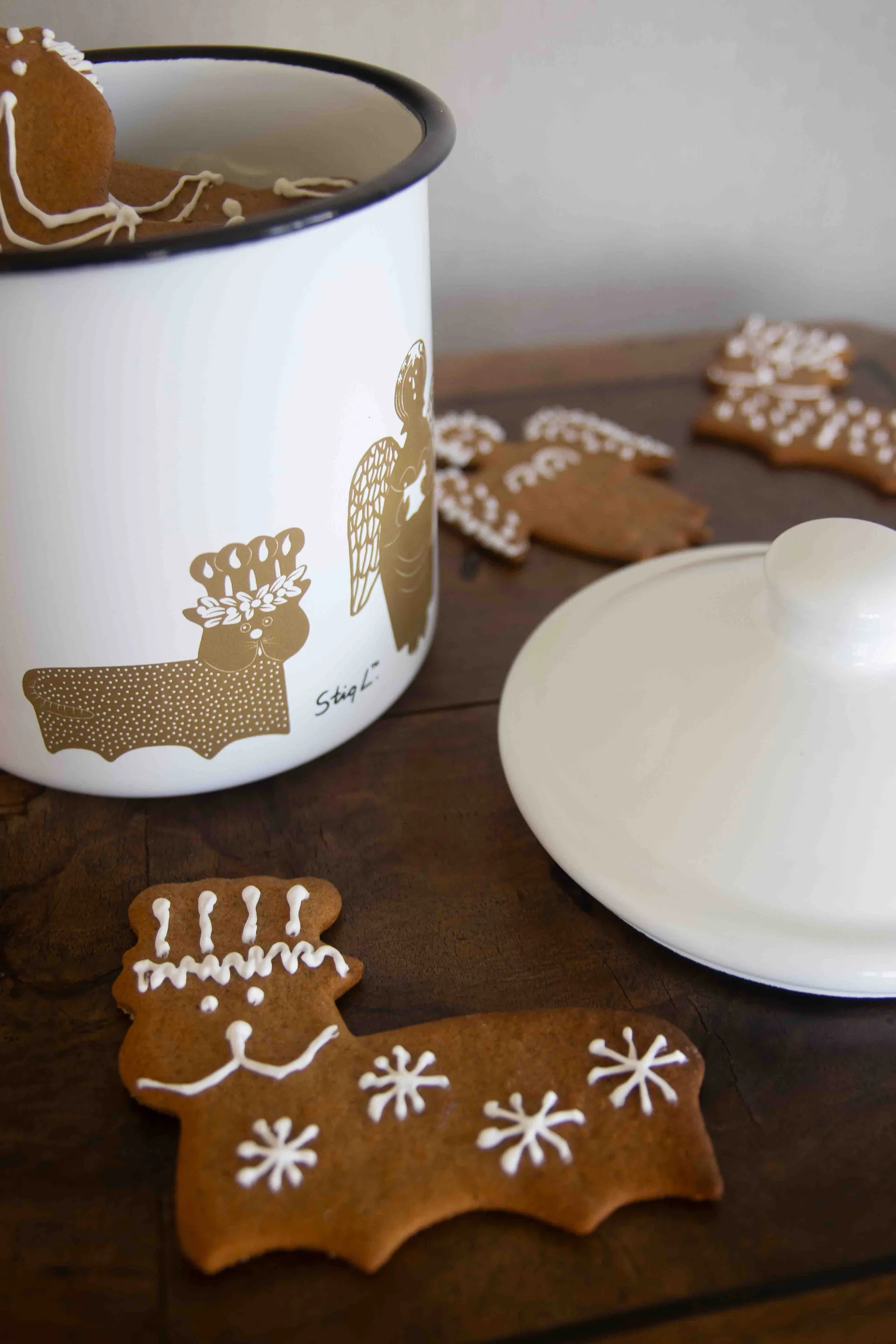 Bote Stig L Gingerbread, Blanco-oro Pluto Design