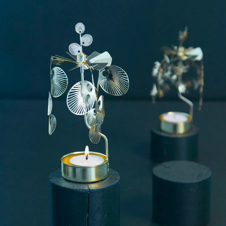 Portavelas giratorio Sun, Dorado Pluto Design