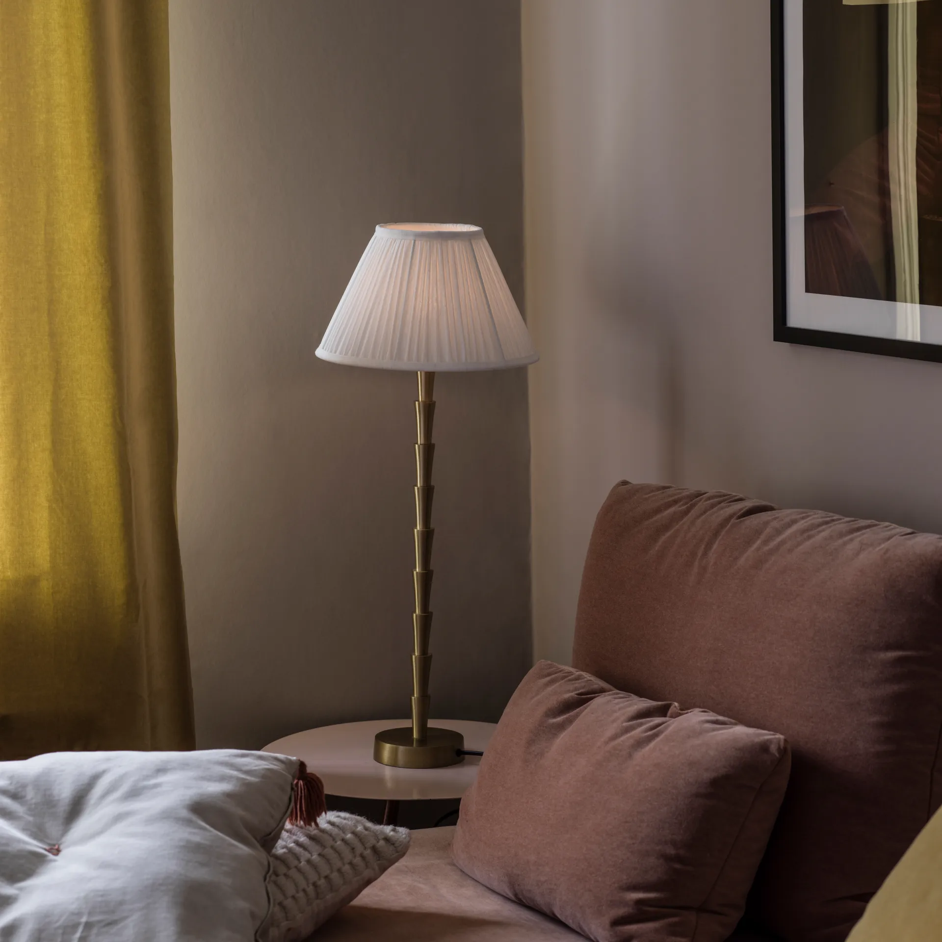 Pie de lámpara Chloe 61 cm, Dorado PR Home