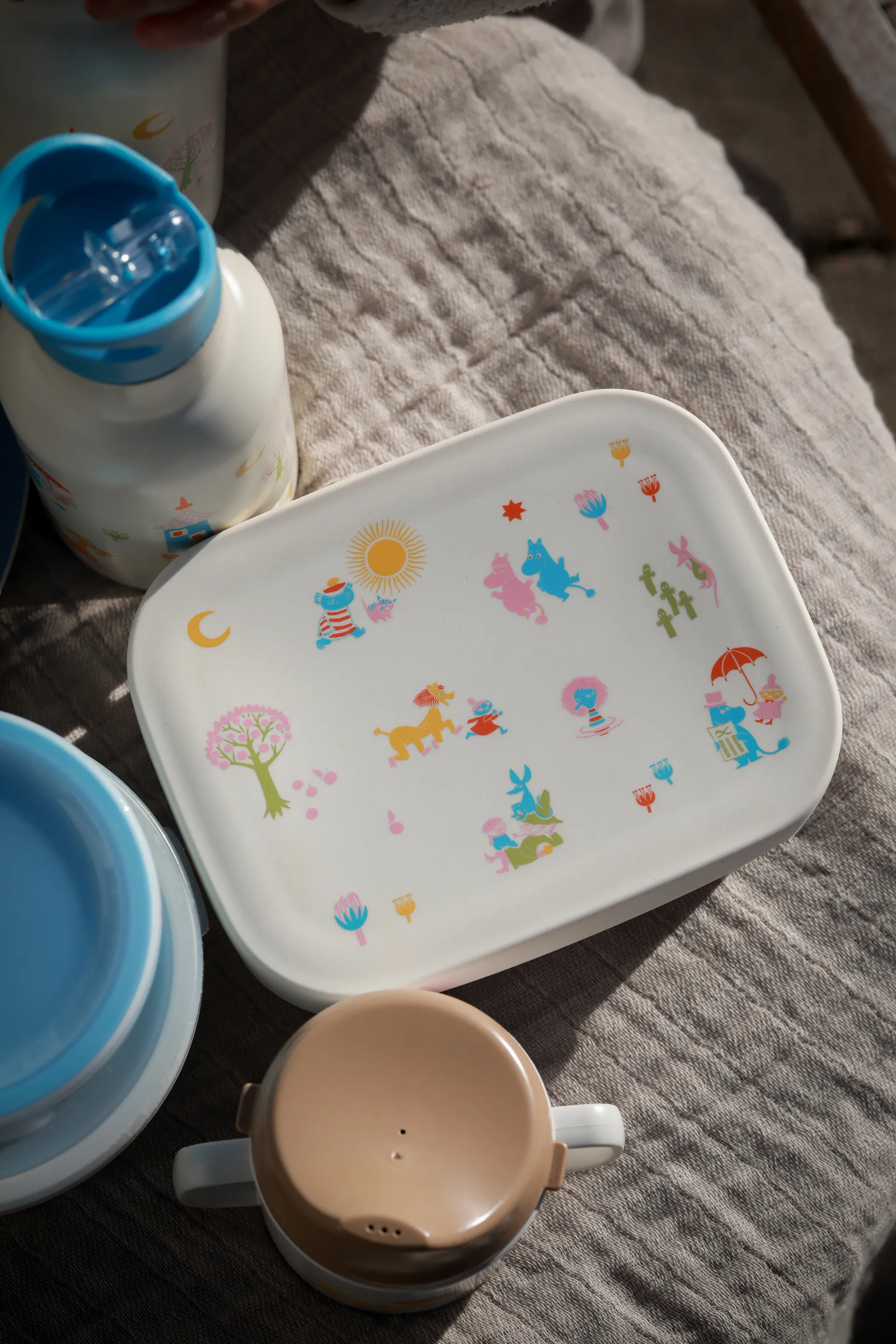 Mumin 80 fiambrera de metal 13x17 cm, Beige Rätt Start