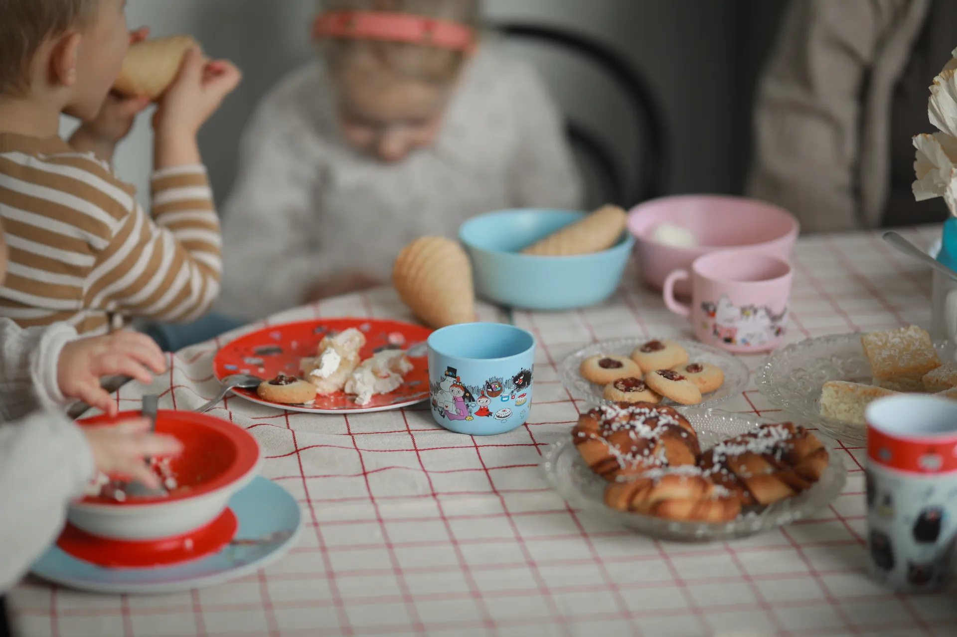 Mumin Picknick taza 25 cl, Azul claro Rätt Start