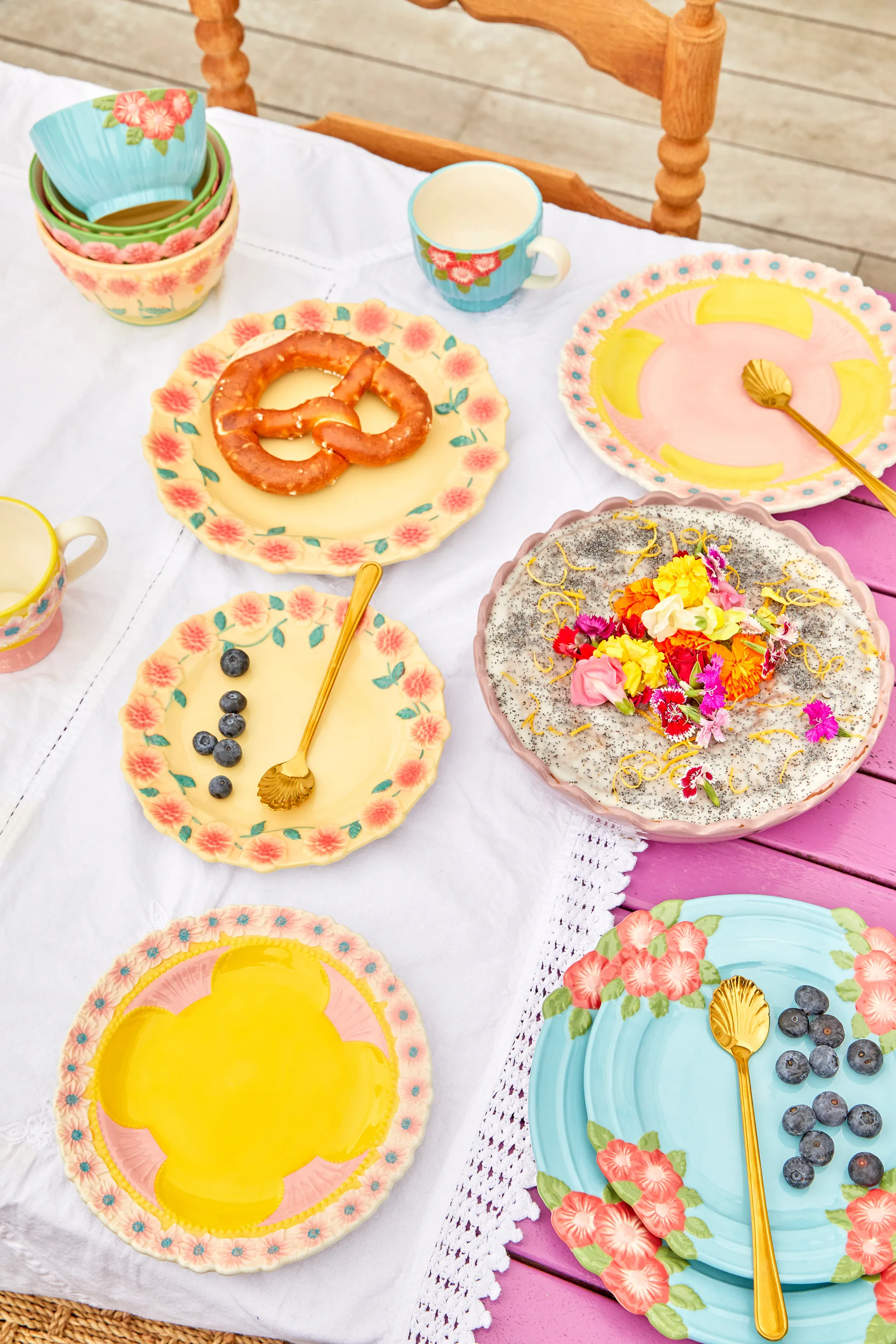 Plato de cerámica Rice Embossed Flower Ø25,5 cm, Creme RICE