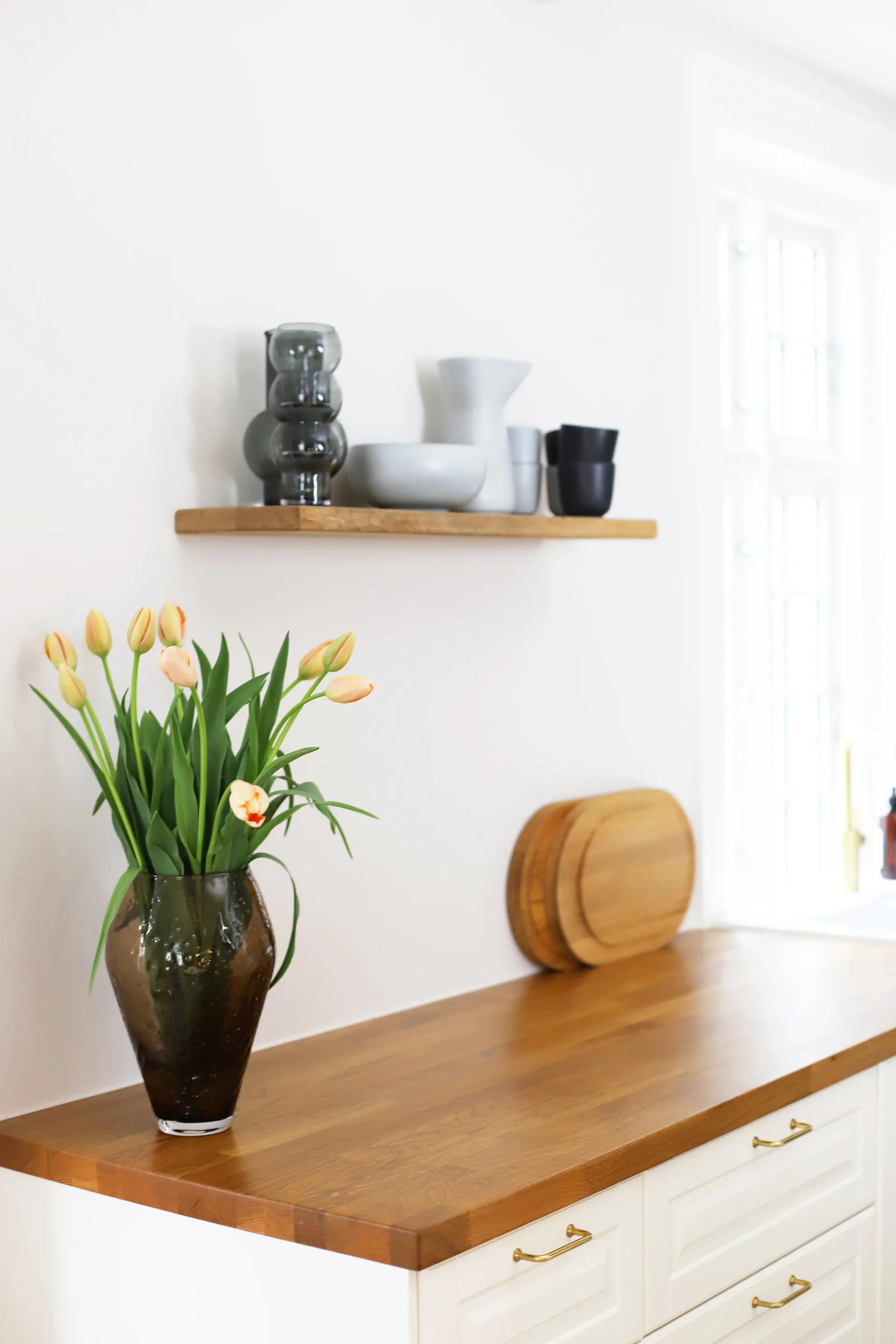 Jarrón de vidrio Crushed large, Sepia brown Ro Collection