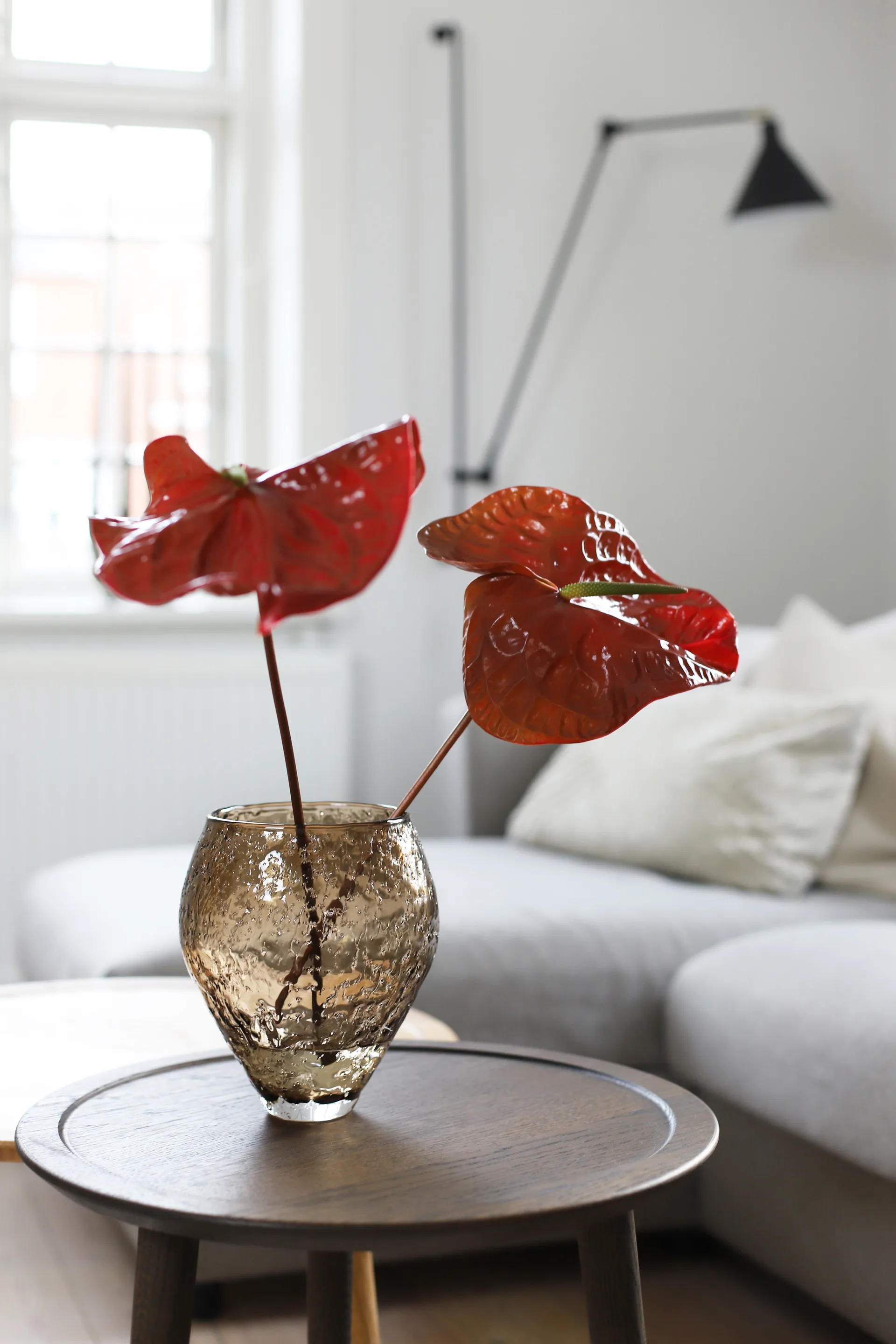 Jarrón de vidrio Crushed medium, Sepia brown Ro Collection