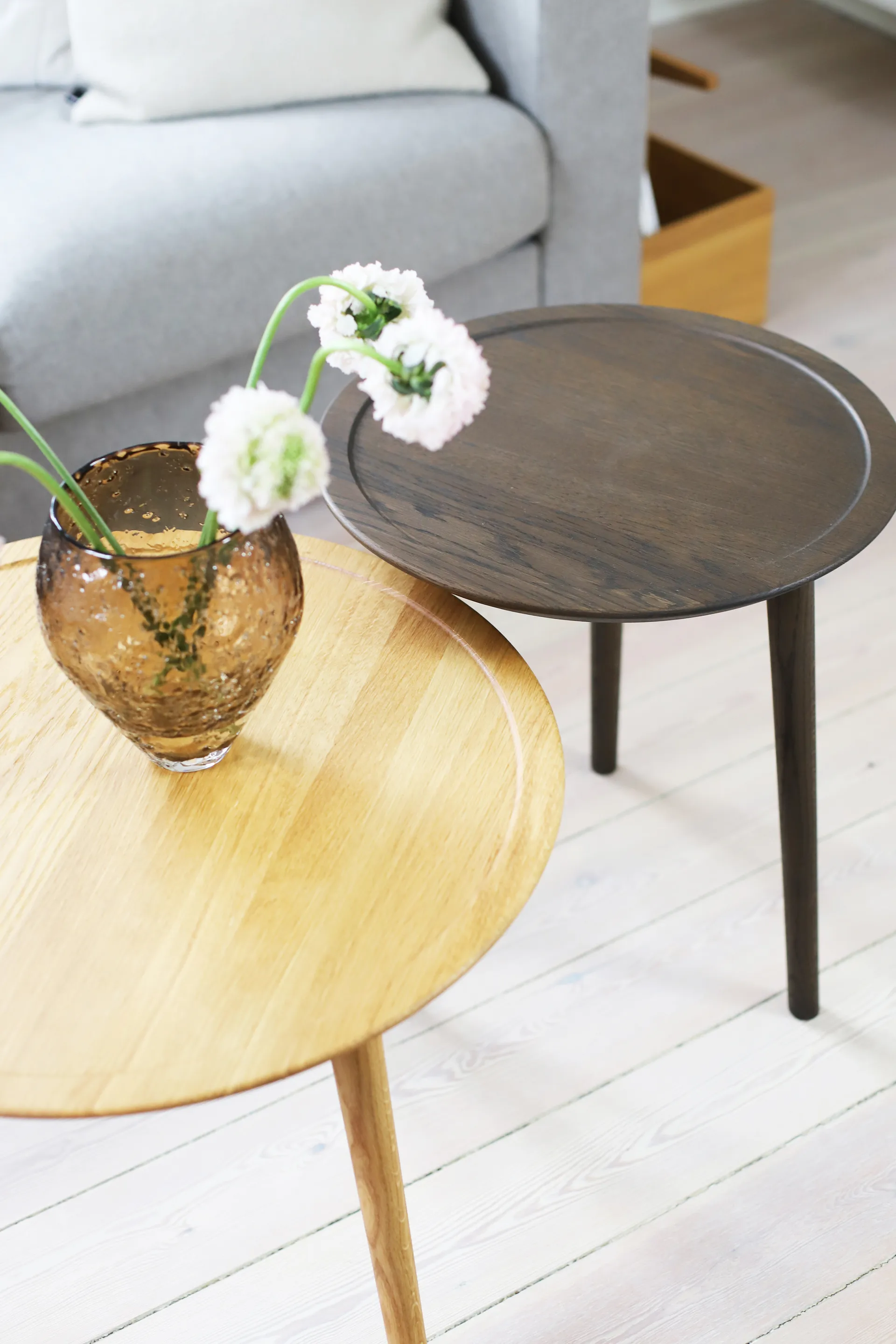 Jarrón de vidrio Crushed medium, Sepia brown Ro Collection