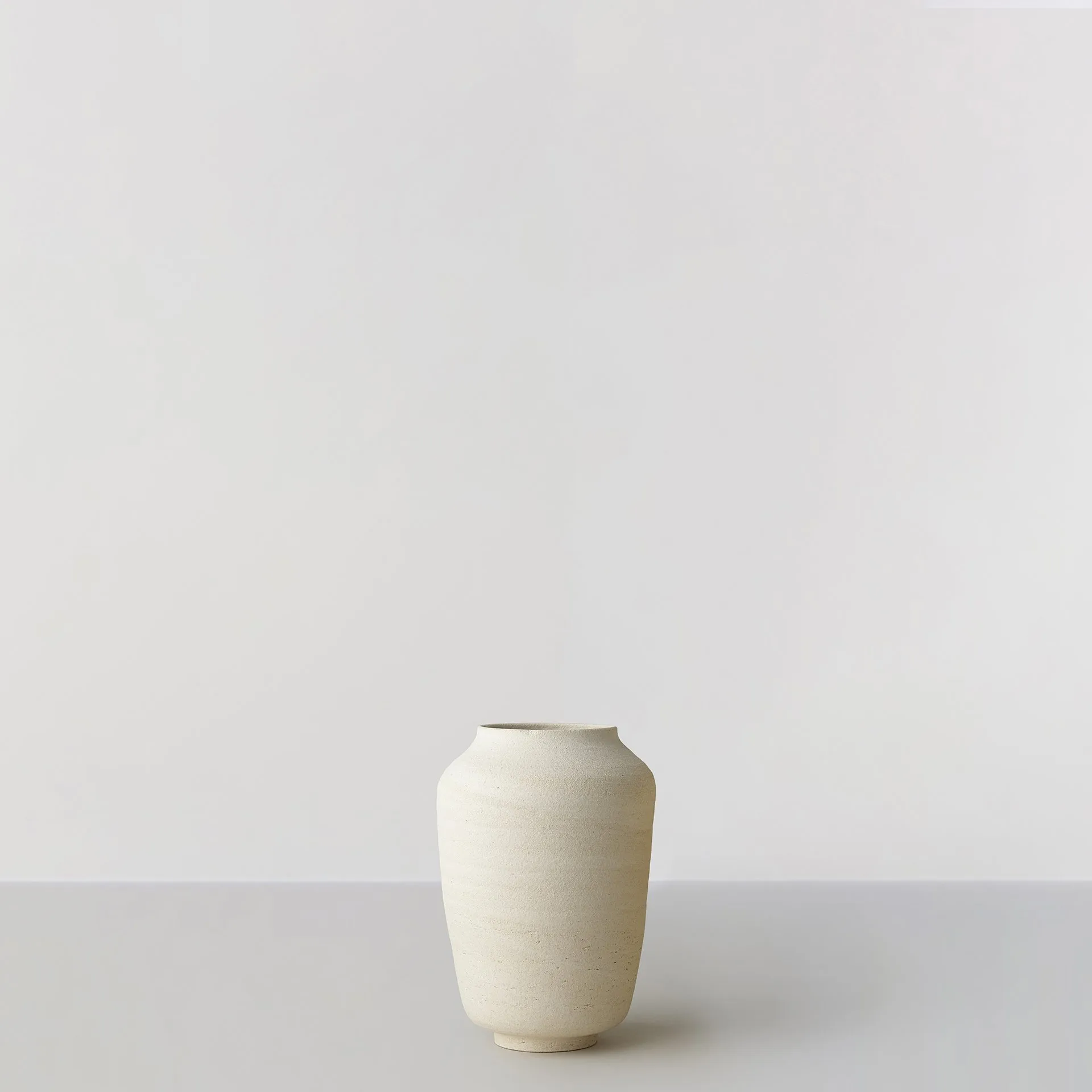 Jarrón Hand turned Vase no. 59 Classic, Vanilla Ro Collection