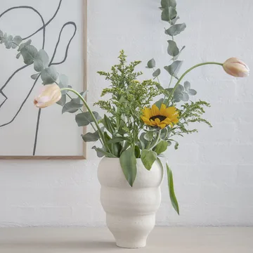 Jarrón Hand turned Vase no. 60 Curved - Vanilla - Ro Collection