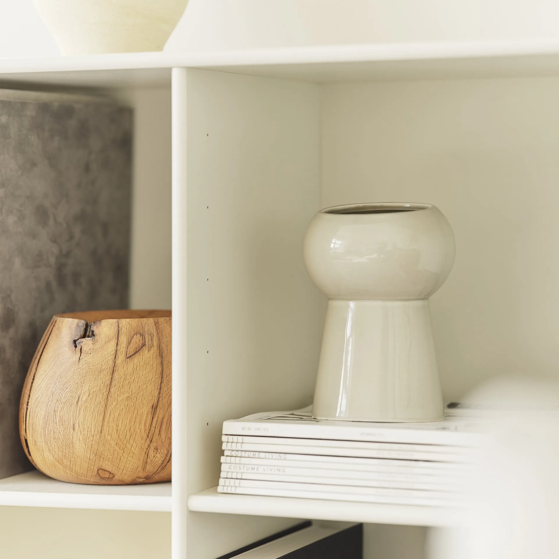 Jarrón Oval Vase no. 65, Moon stone Ro Collection