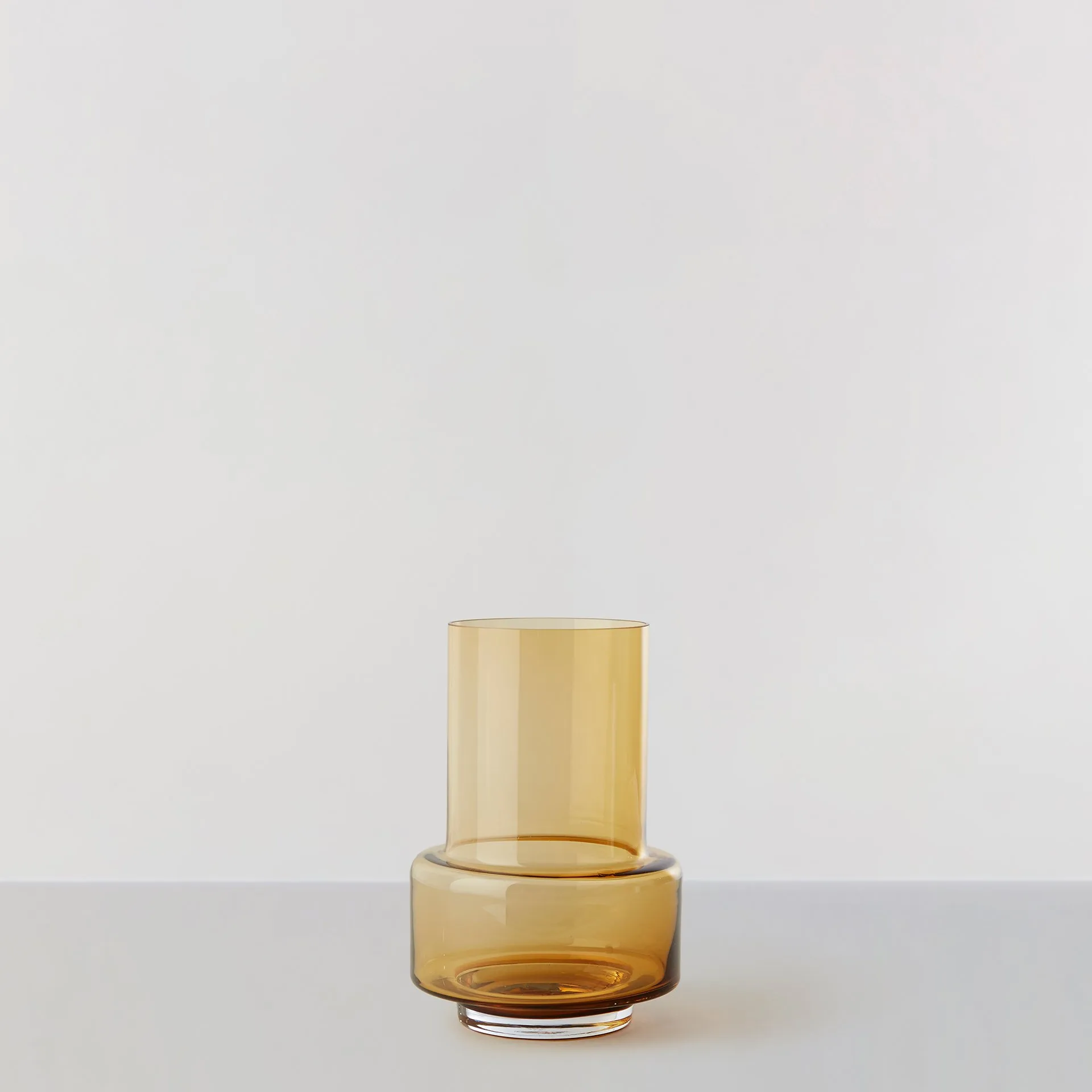 Portavelas Hurricane no. 26, Amber Ro Collection