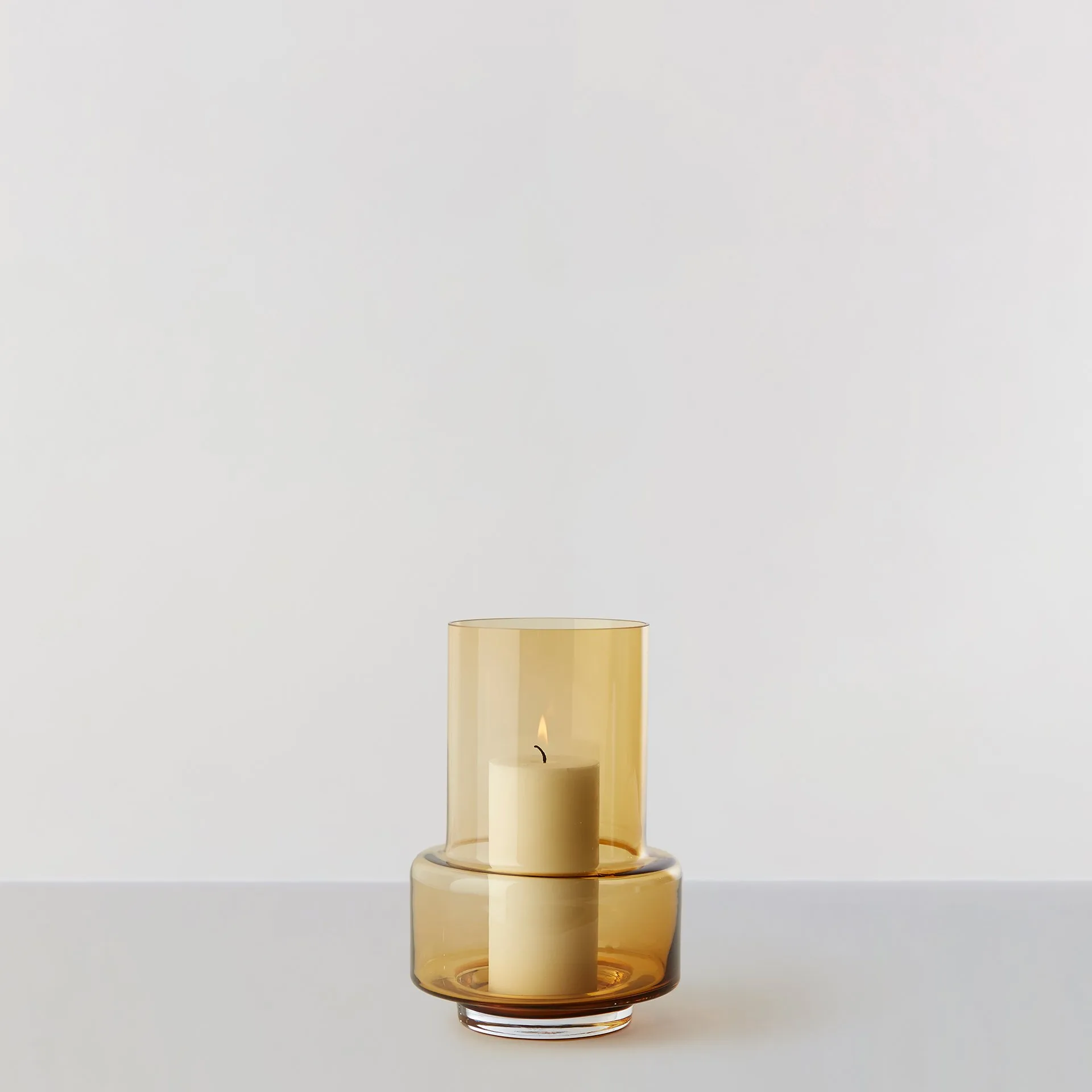 Portavelas Hurricane no. 26, Amber Ro Collection