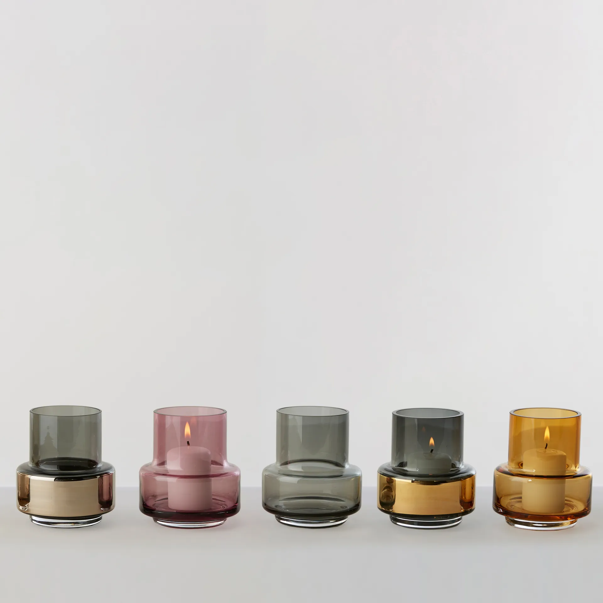 Portavelas Hurricane smoked tealight no. 25, Dorado Ro Collection