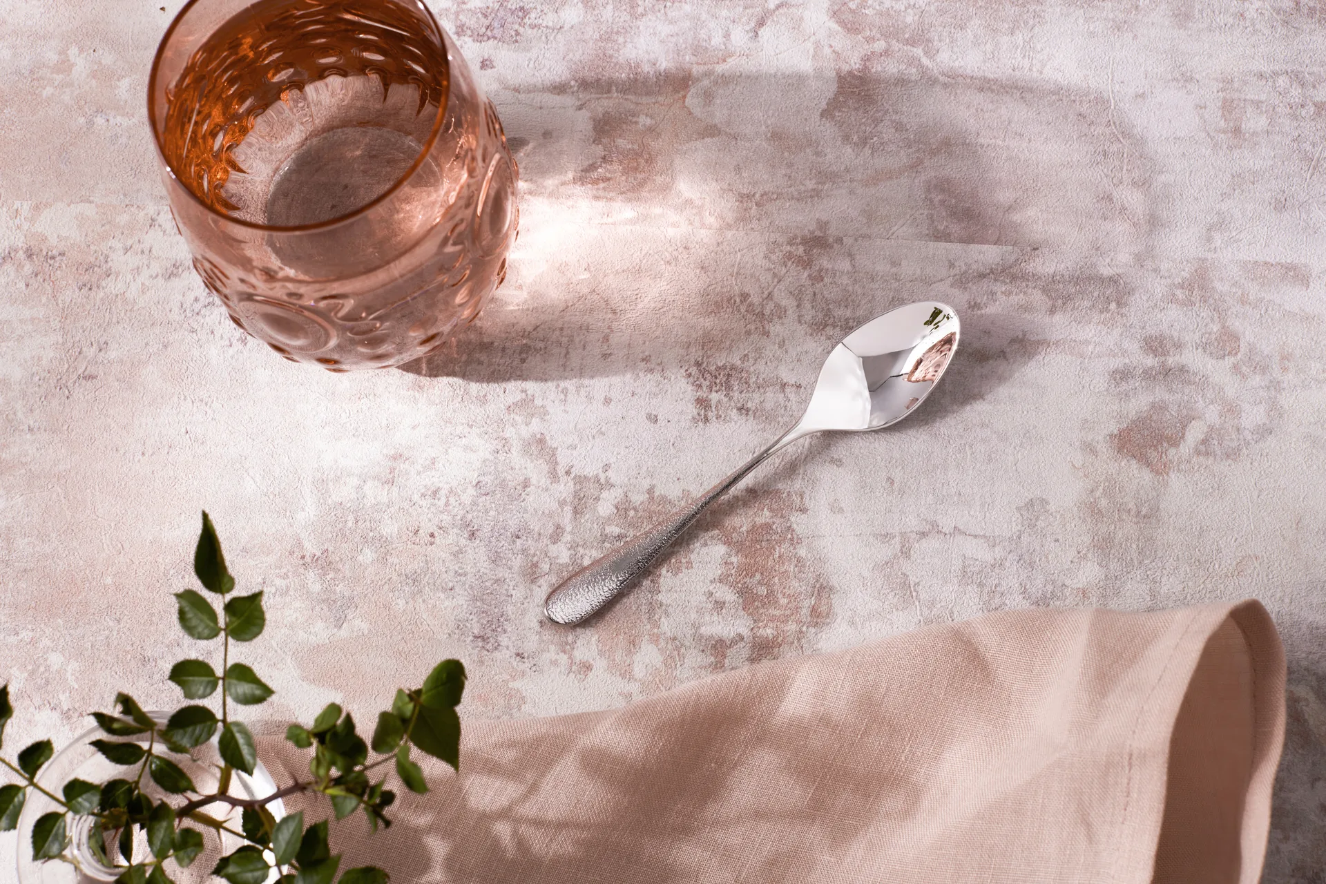 Cucharilla de té Sandstone brillante, acero inoxidable Robert Welch