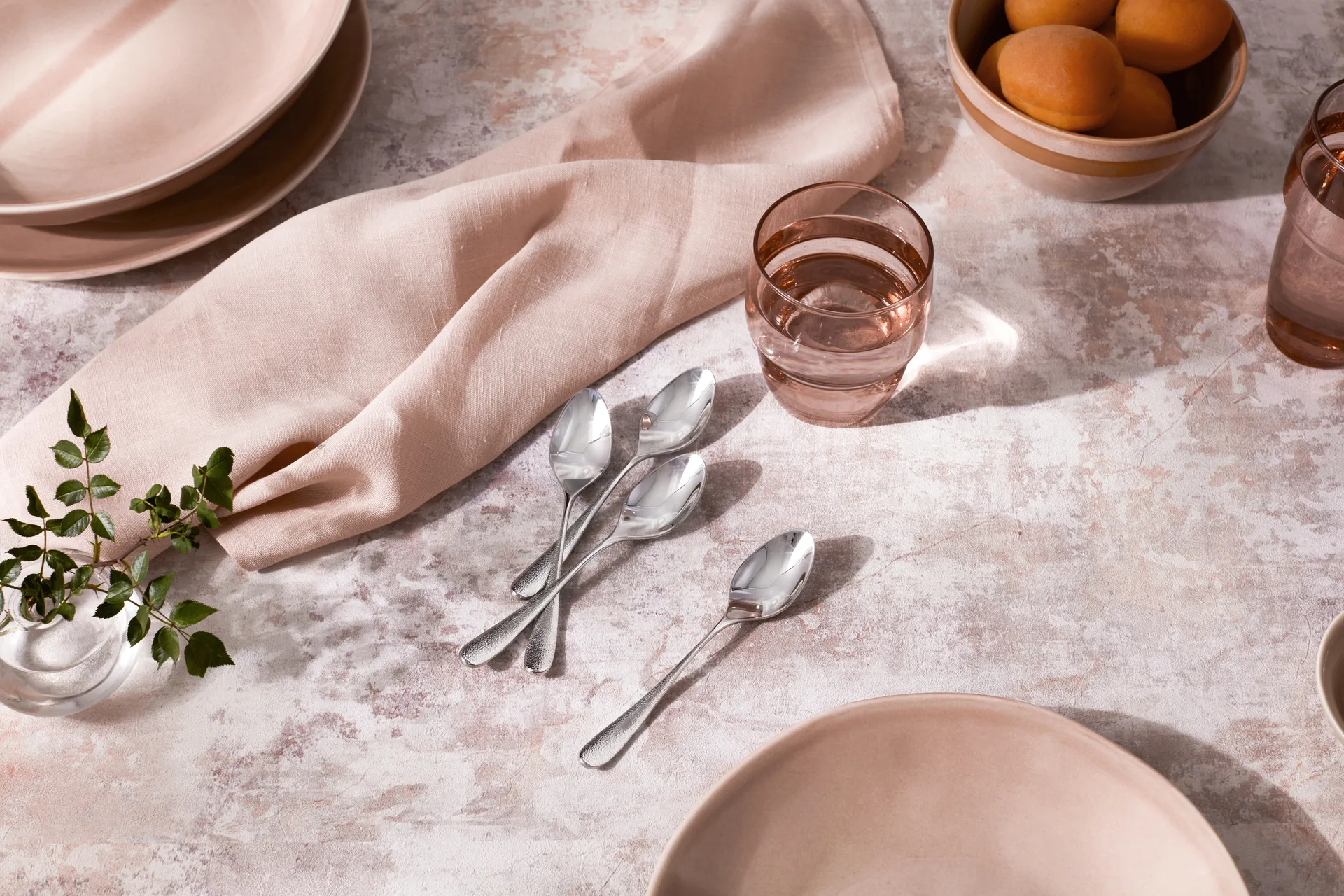 Cucharilla de té Sandstone brillante, acero inoxidable Robert Welch