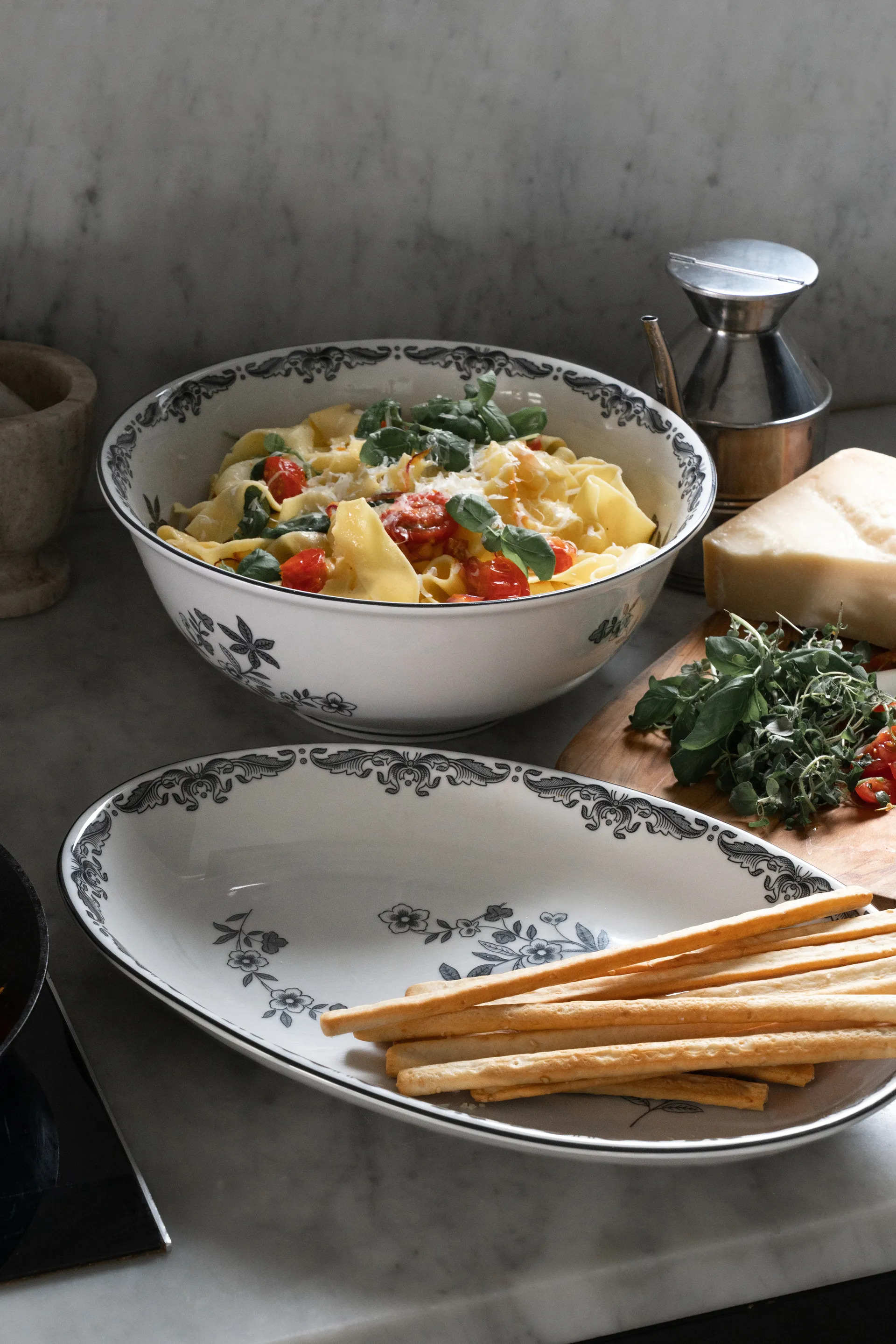 Bol para servir Ostindia Black 2,4 L, negro Rörstrand