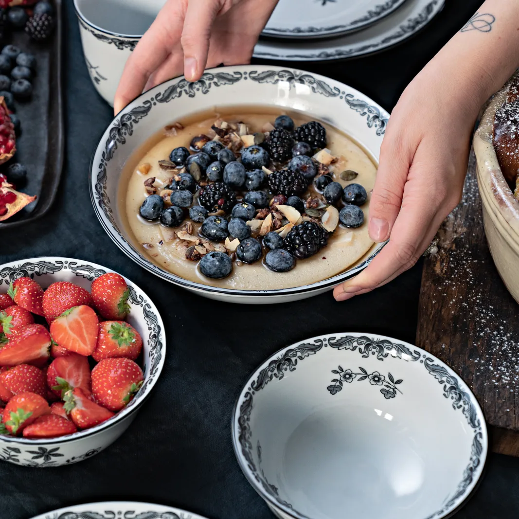 Plato hondo Ostindia negro, Ø 22 cm Rörstrand