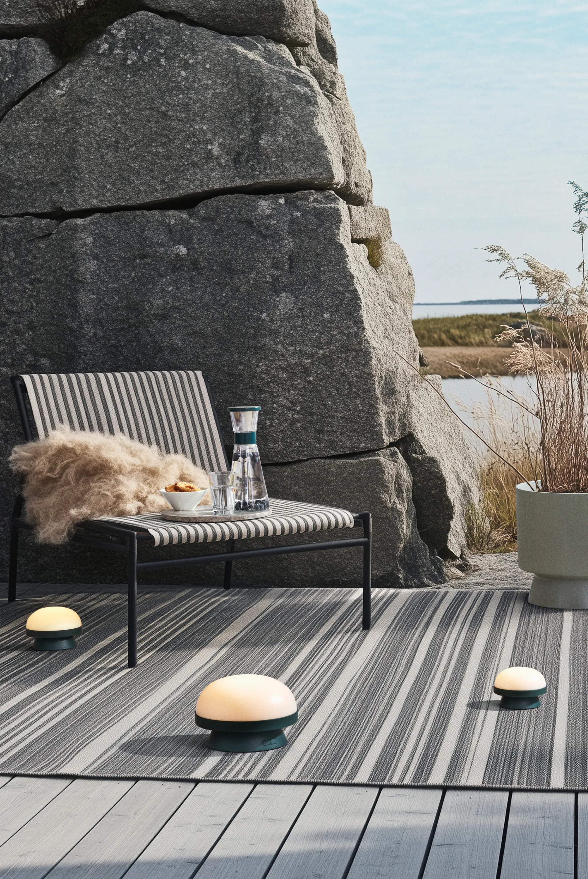 Lámpara solar Soft Spot dots Ø11,5 cm, Forest green Rosendahl