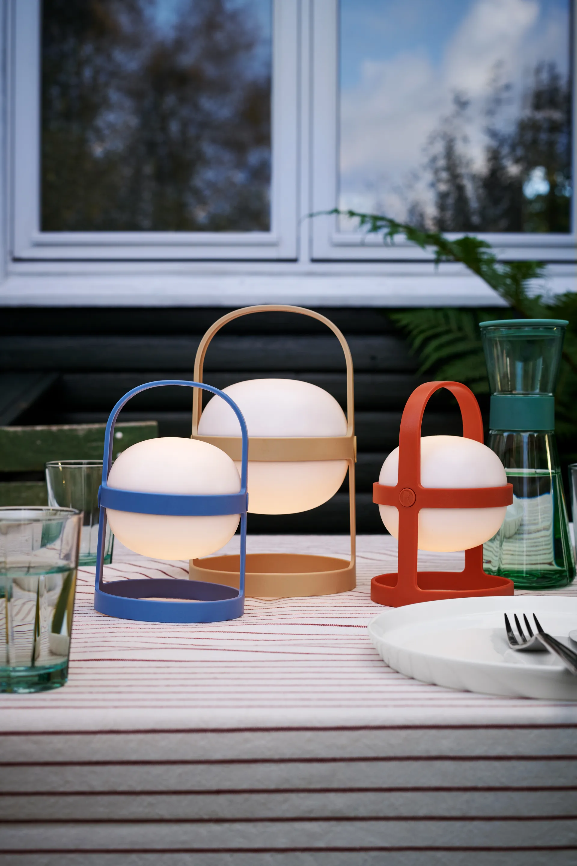 Lámpara solar Soft Spot sky blue, 18,5 cm Rosendahl