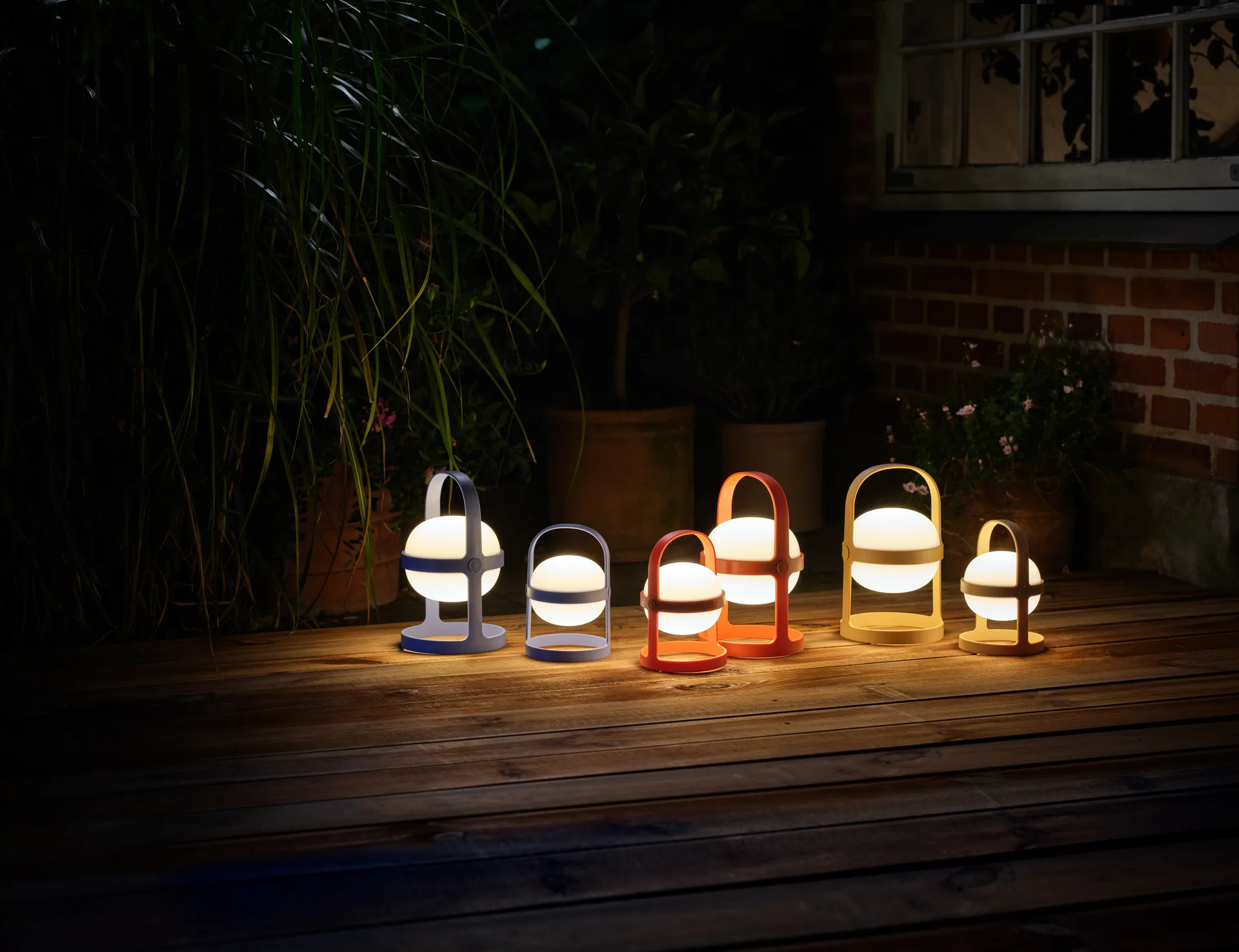 Lámpara solar Soft Spot sky blue, 18,5 cm Rosendahl