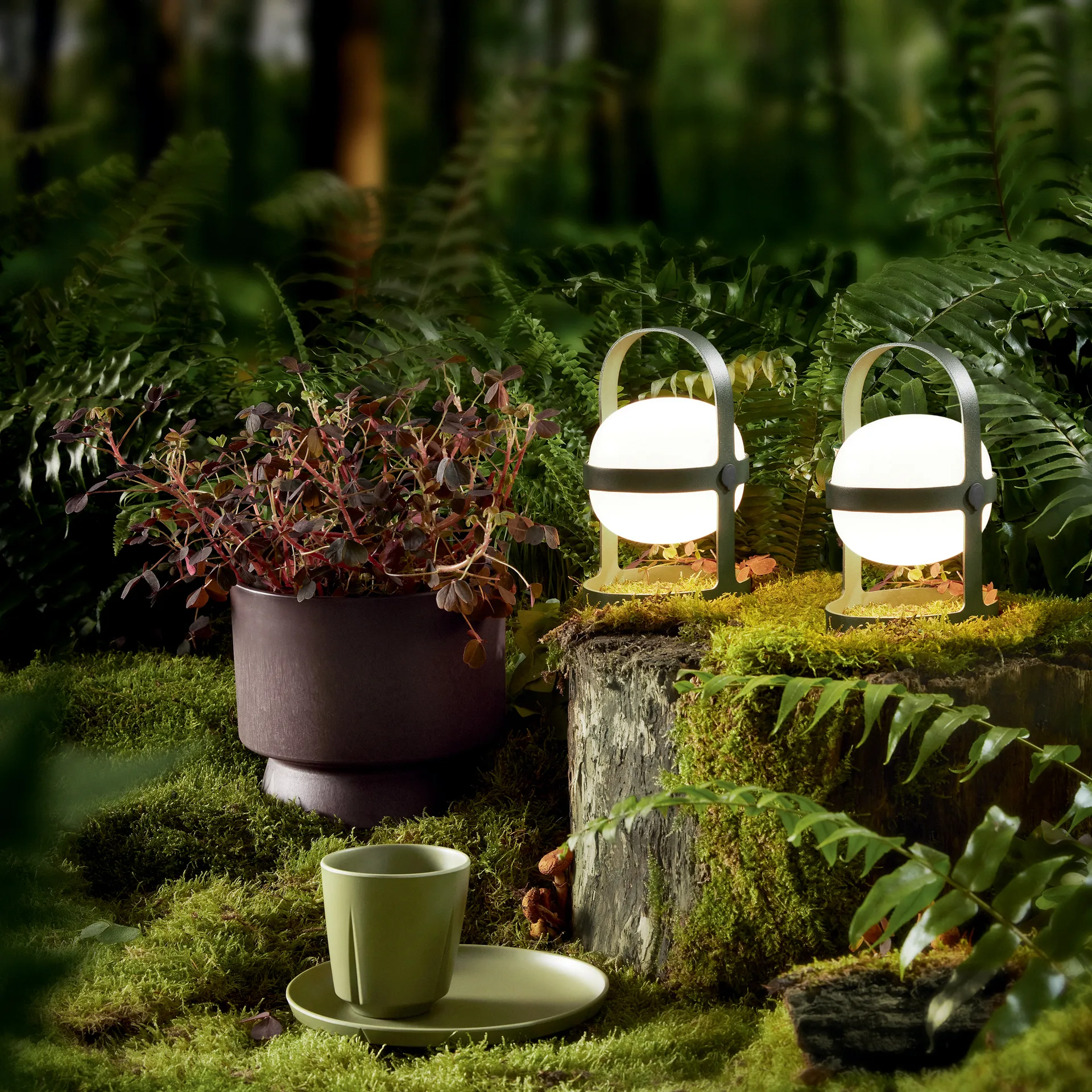 Maceta Ro Ø19 cm, Bordeaux Rosendahl