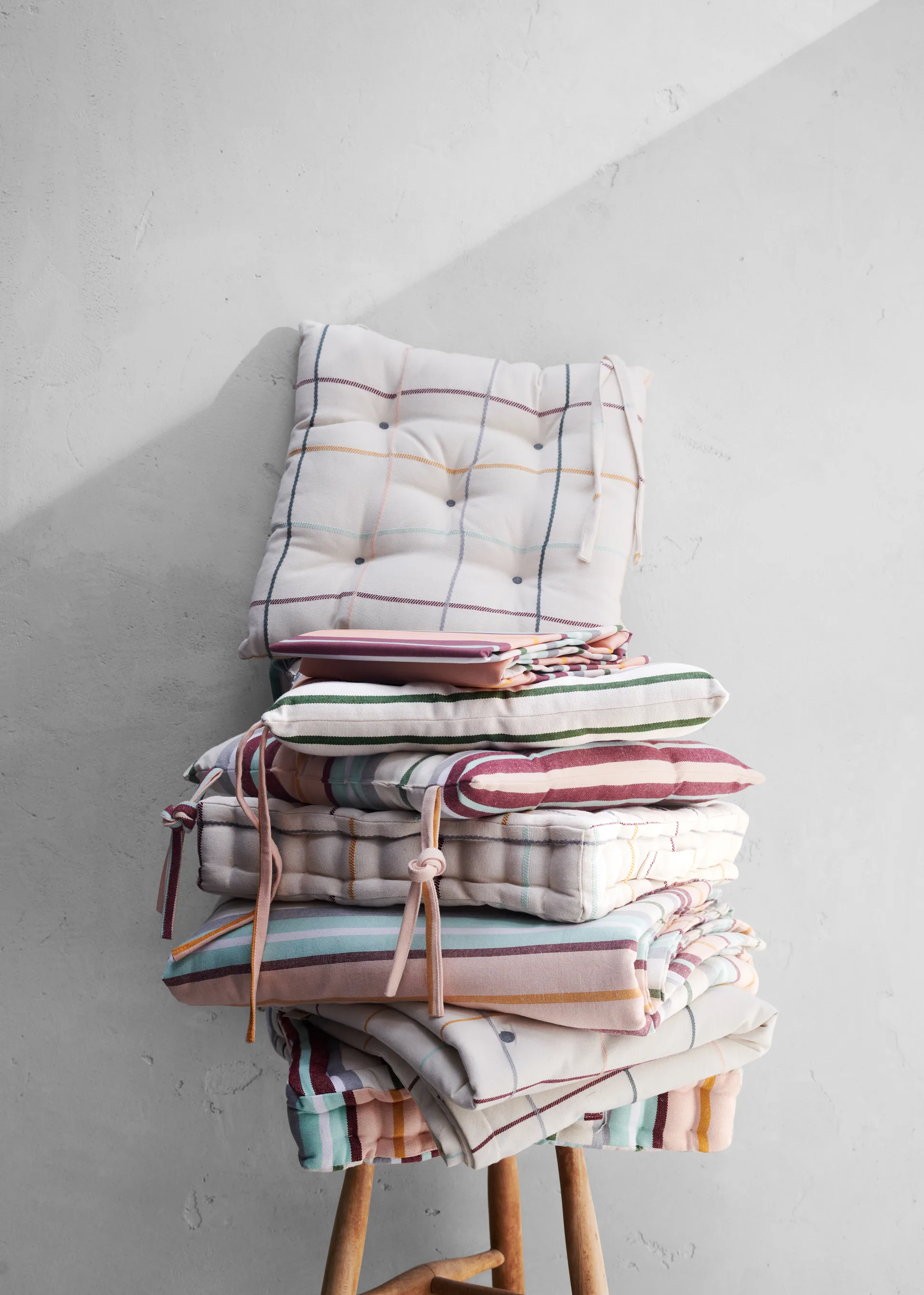 Manta Outdoor Check quiltad 130x180, Multi Rosendahl