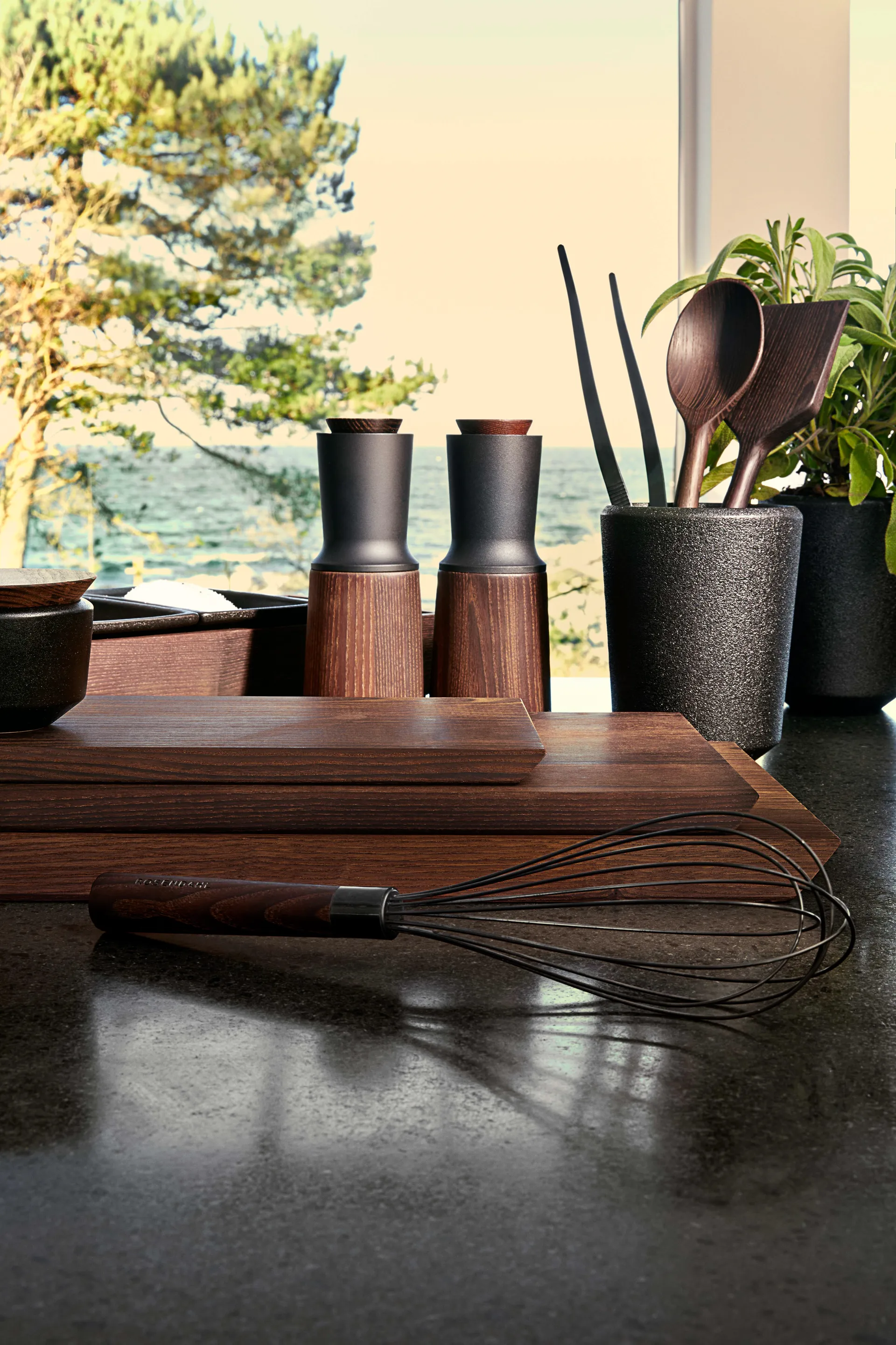 Pinzas de madera Rå, Acero Rosendahl