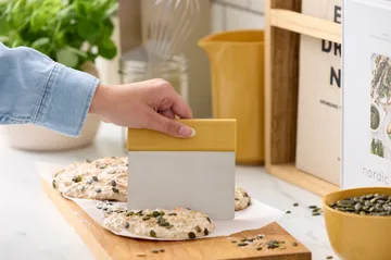 Cortador de masa Emma de acero - Curry - Rosti