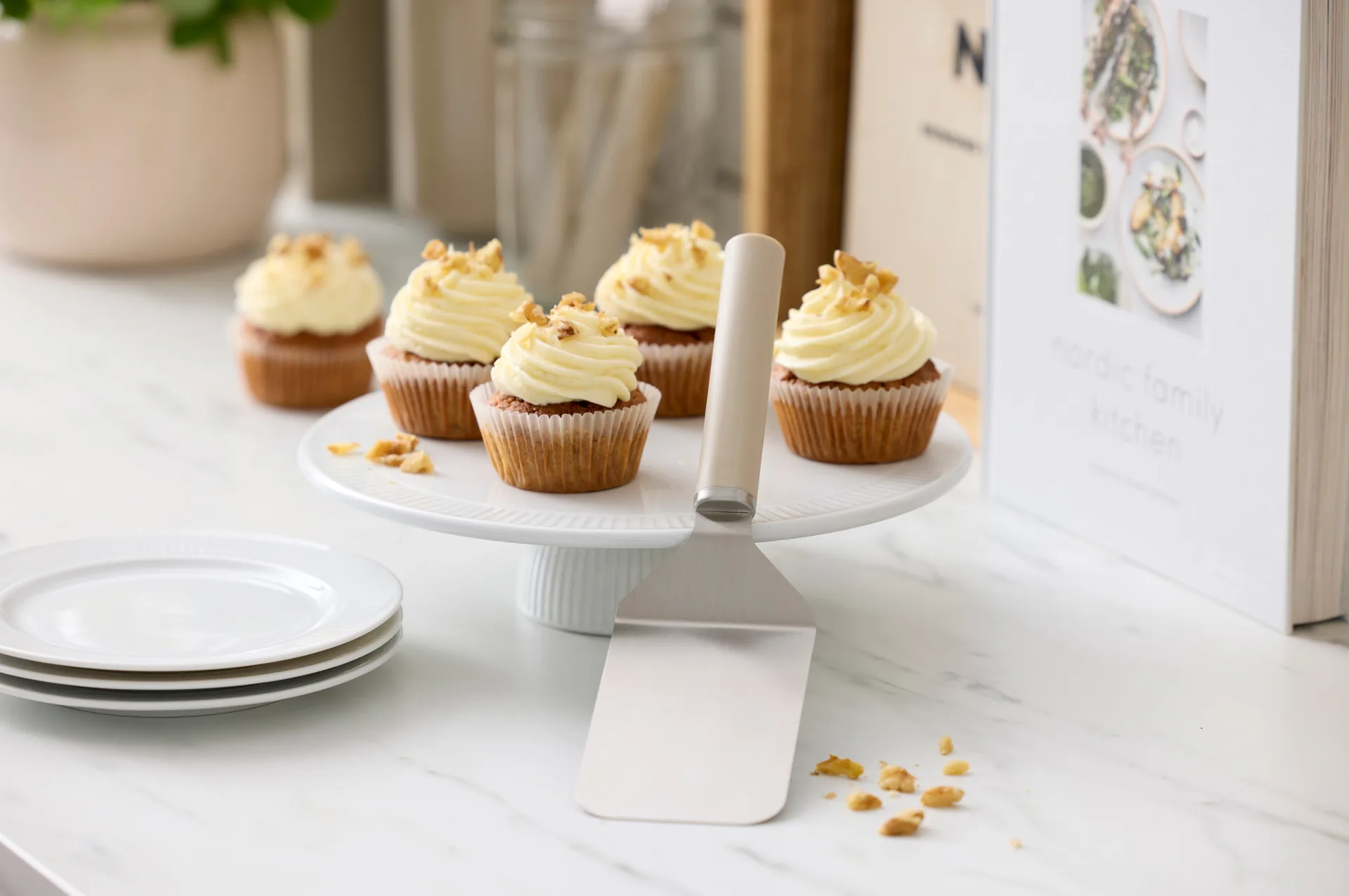 Espátula ancha Emma de acero 26 cm, Humus Rosti