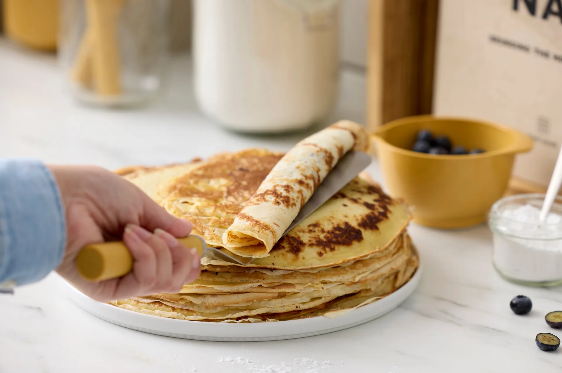 Espátula estrecha Emma de acero de 33 cm, Curry Rosti